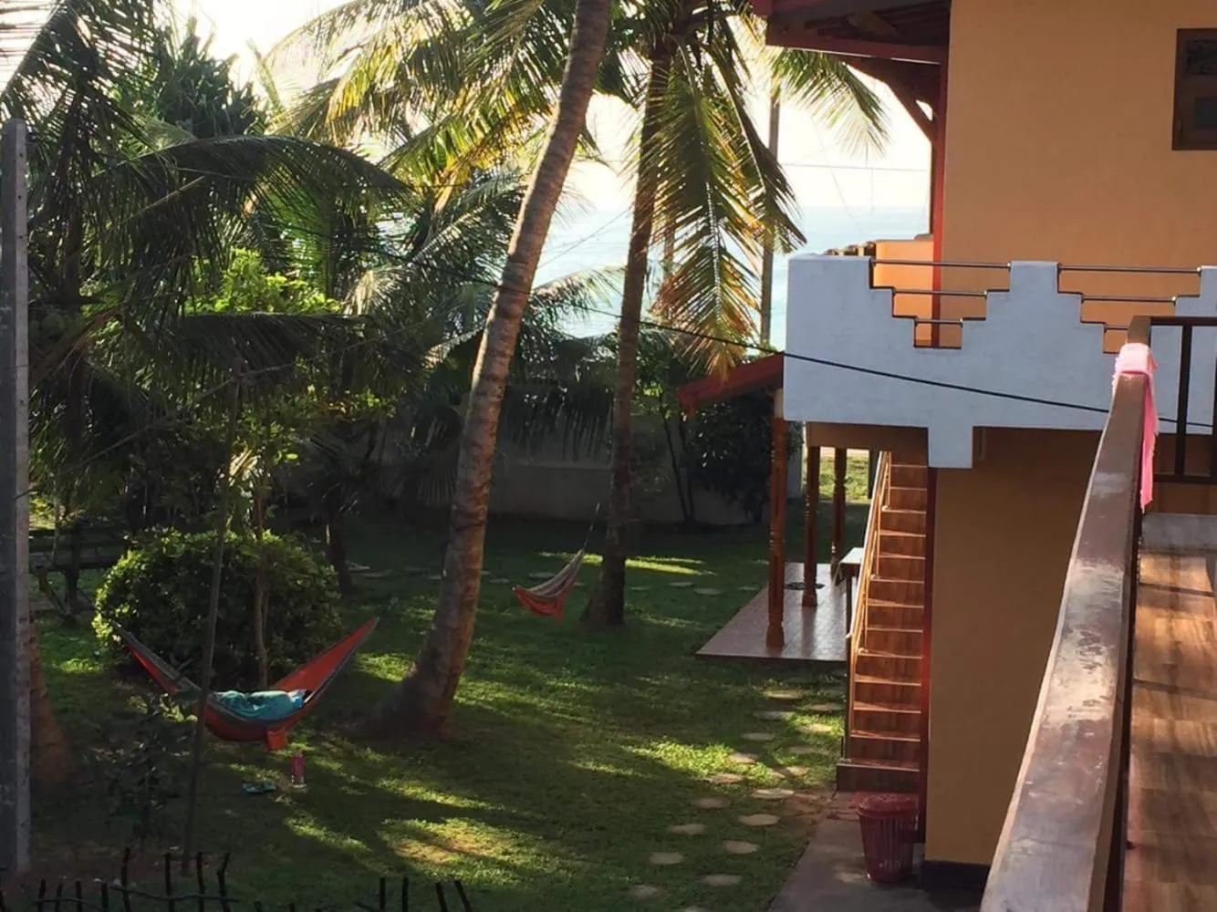 Hot Tuna Surfers Rest Midigama