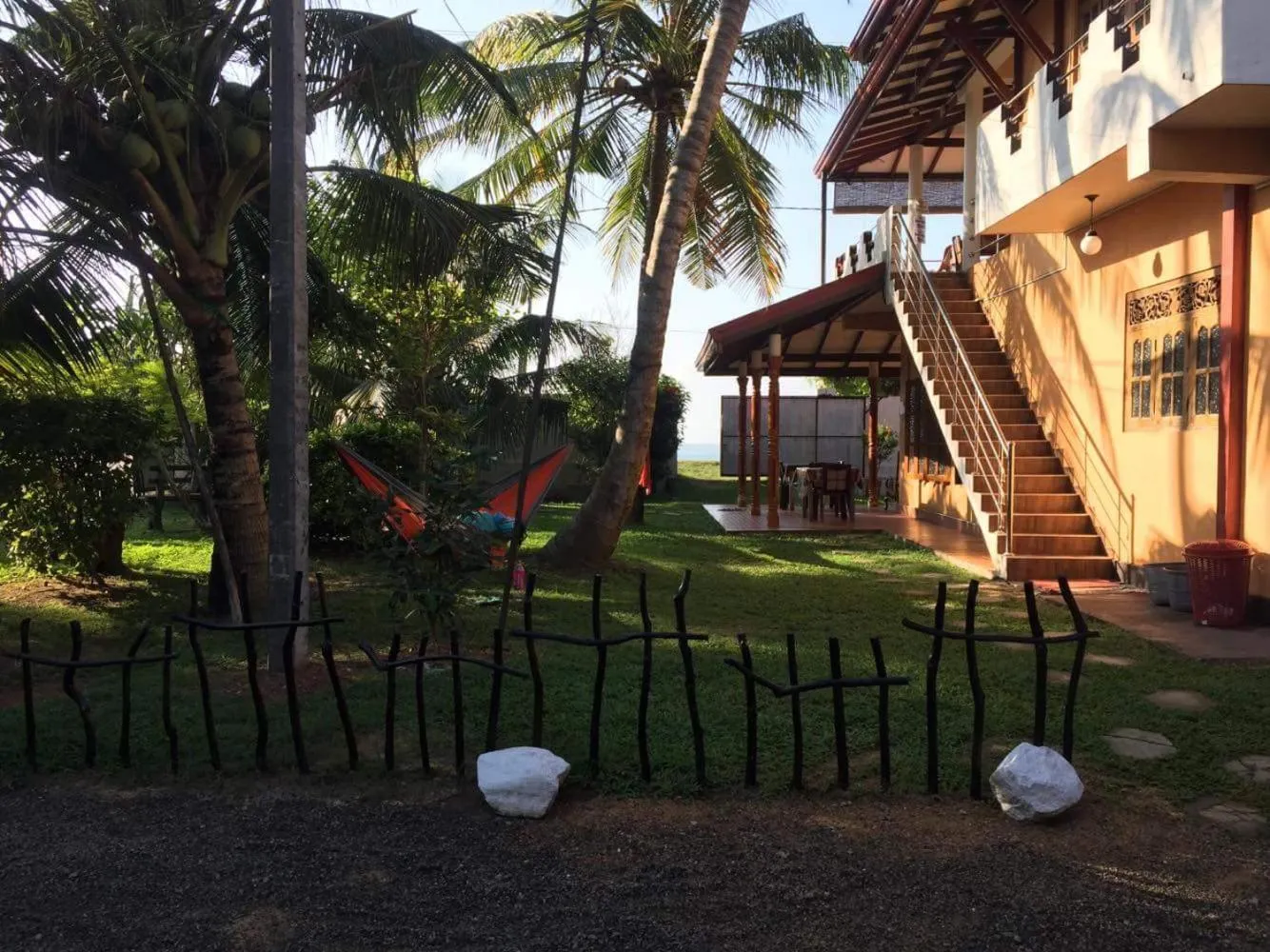 Hot Tuna Surfers Rest Midigama