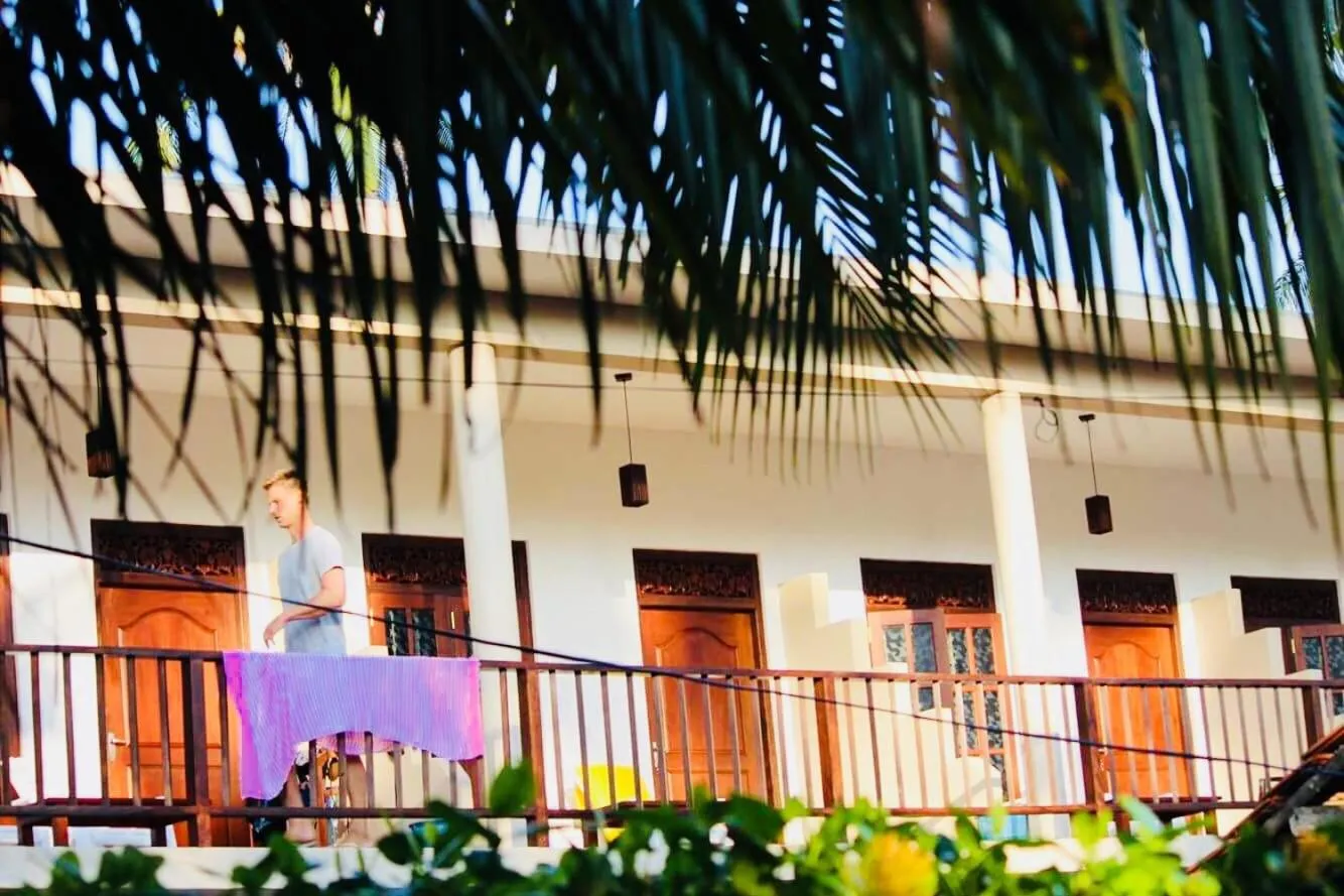 Hot Tuna Surfers Rest Midigama