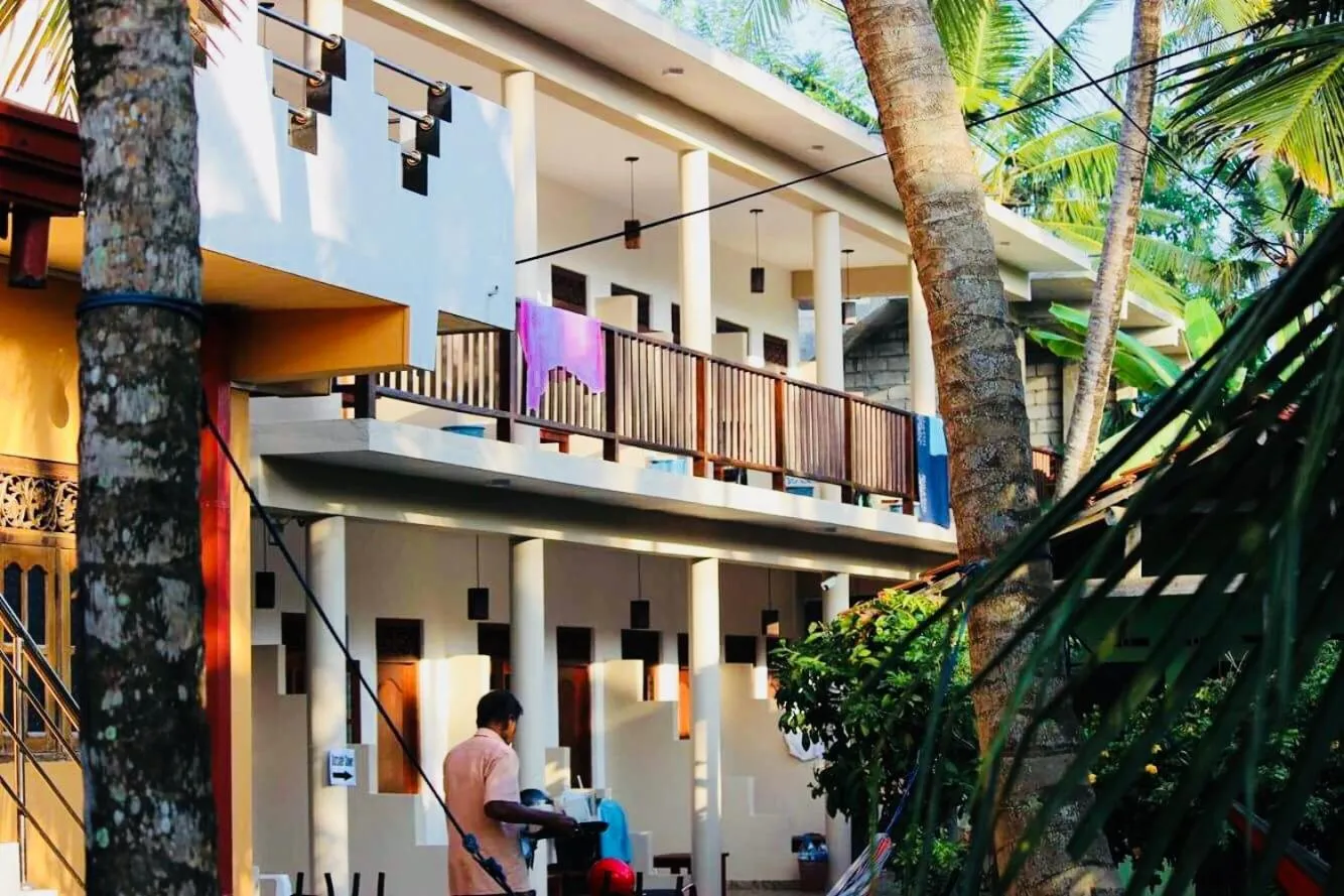 Hot Tuna Surfers Rest Midigama