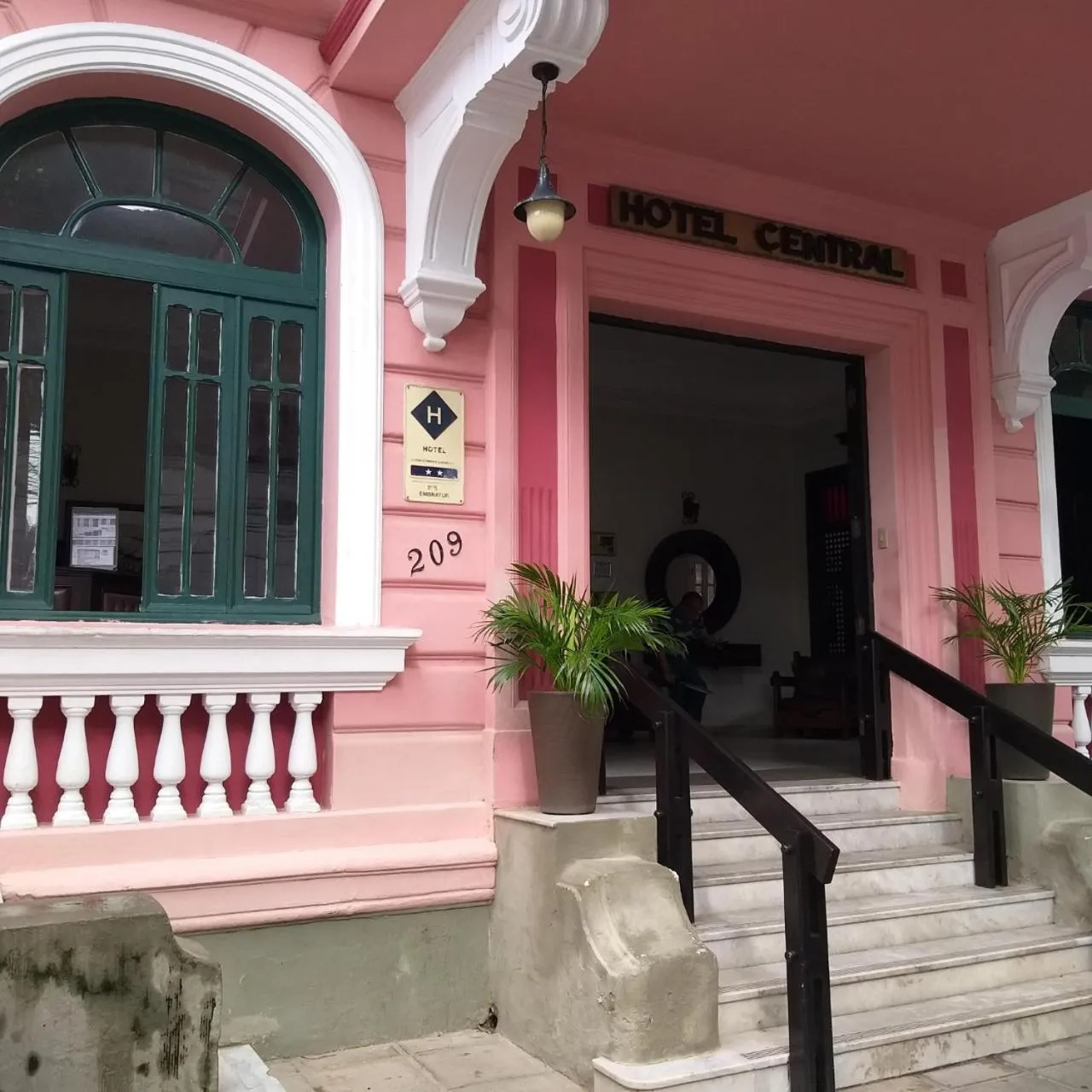 Facade/entrance in Hotel Central