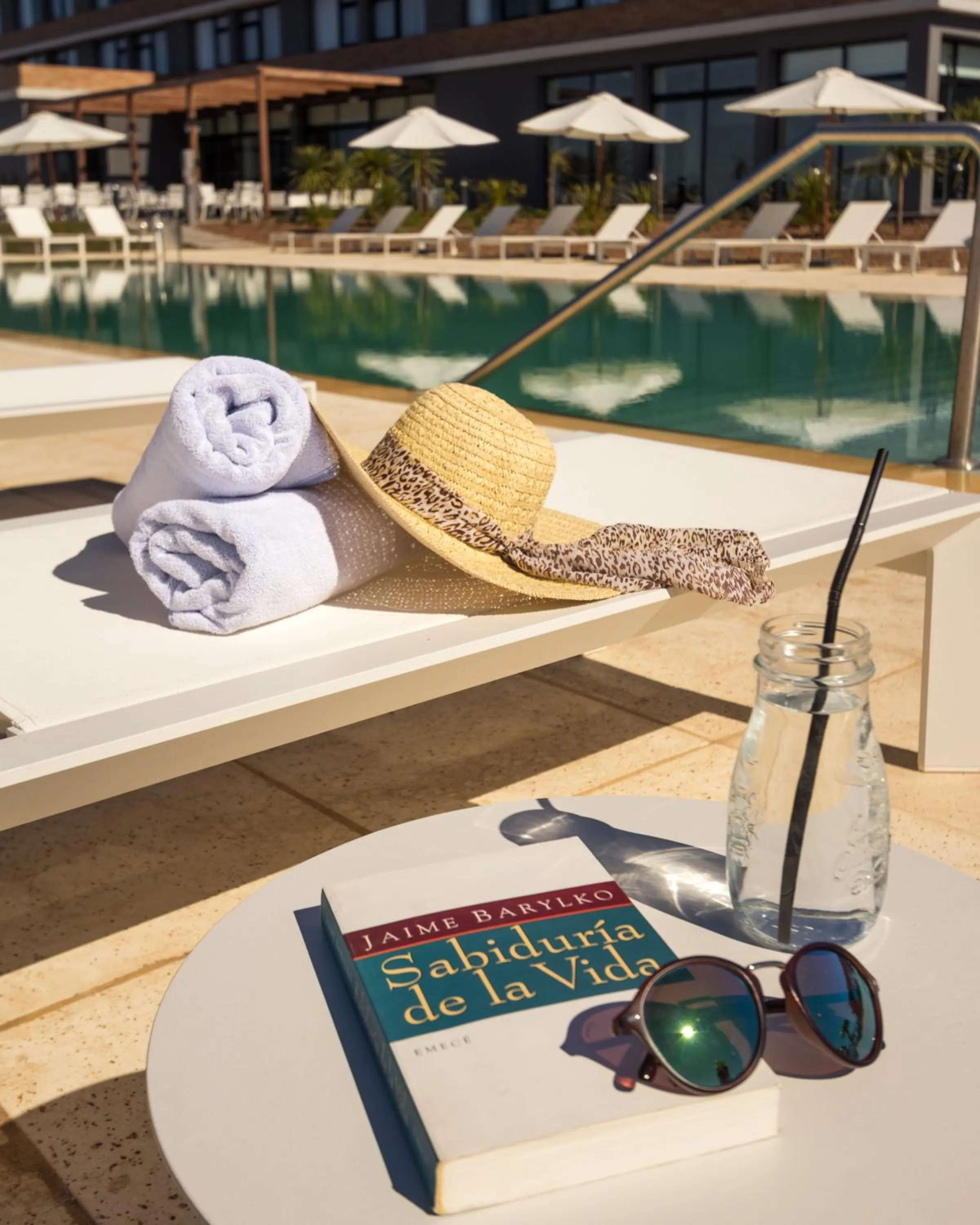 Swimming pool in Salinas del Almiron Resort Termal