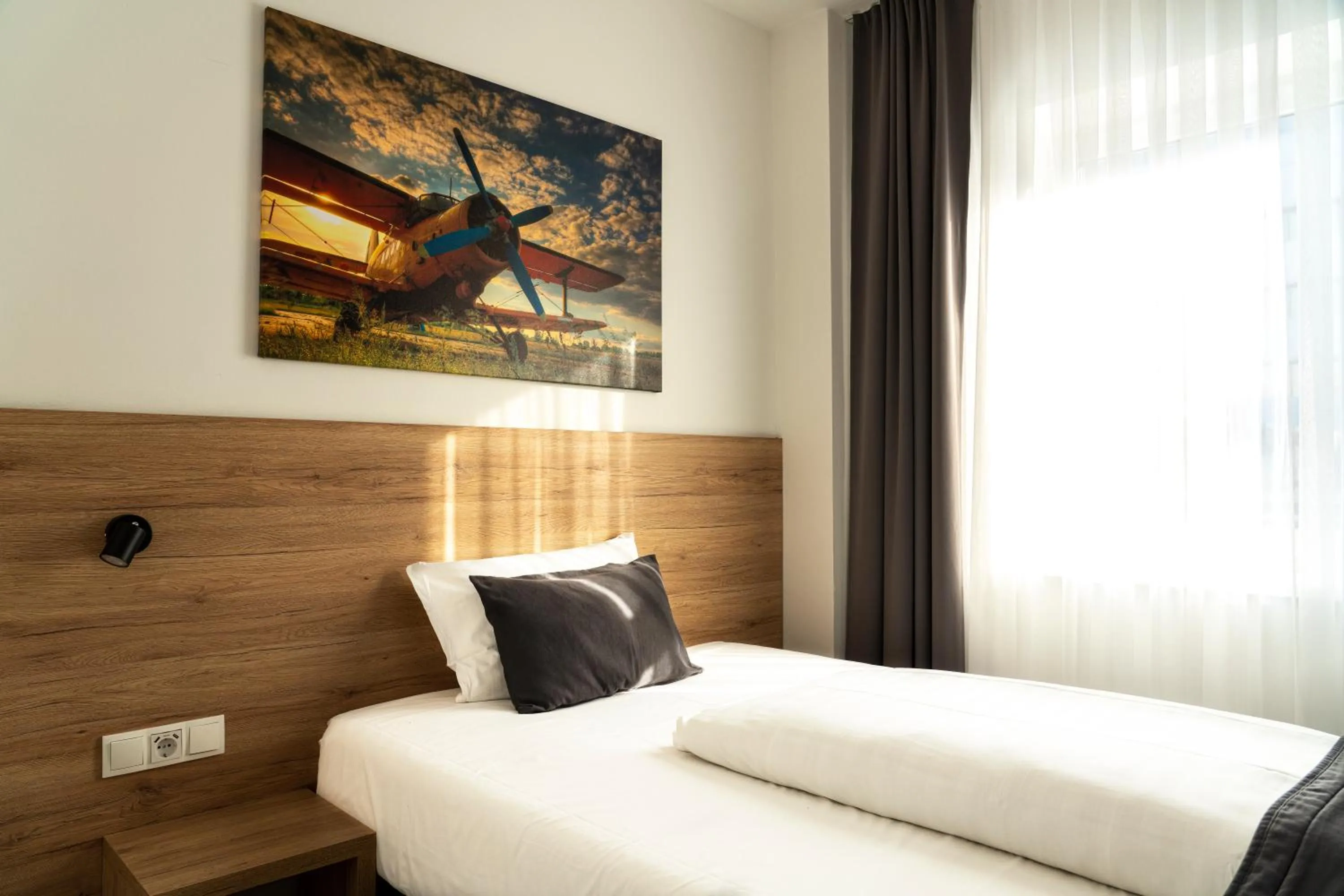 Bed in LivInn by Trotmannia