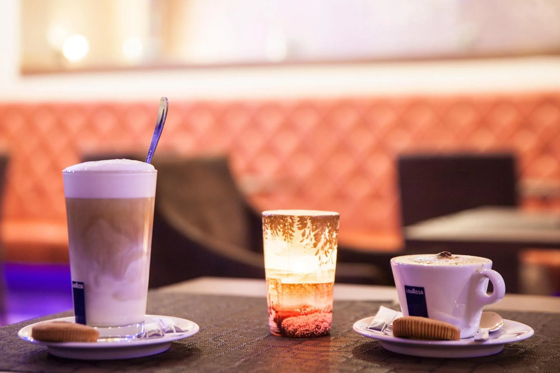 Lounge or bar in LivInn by Trotmannia