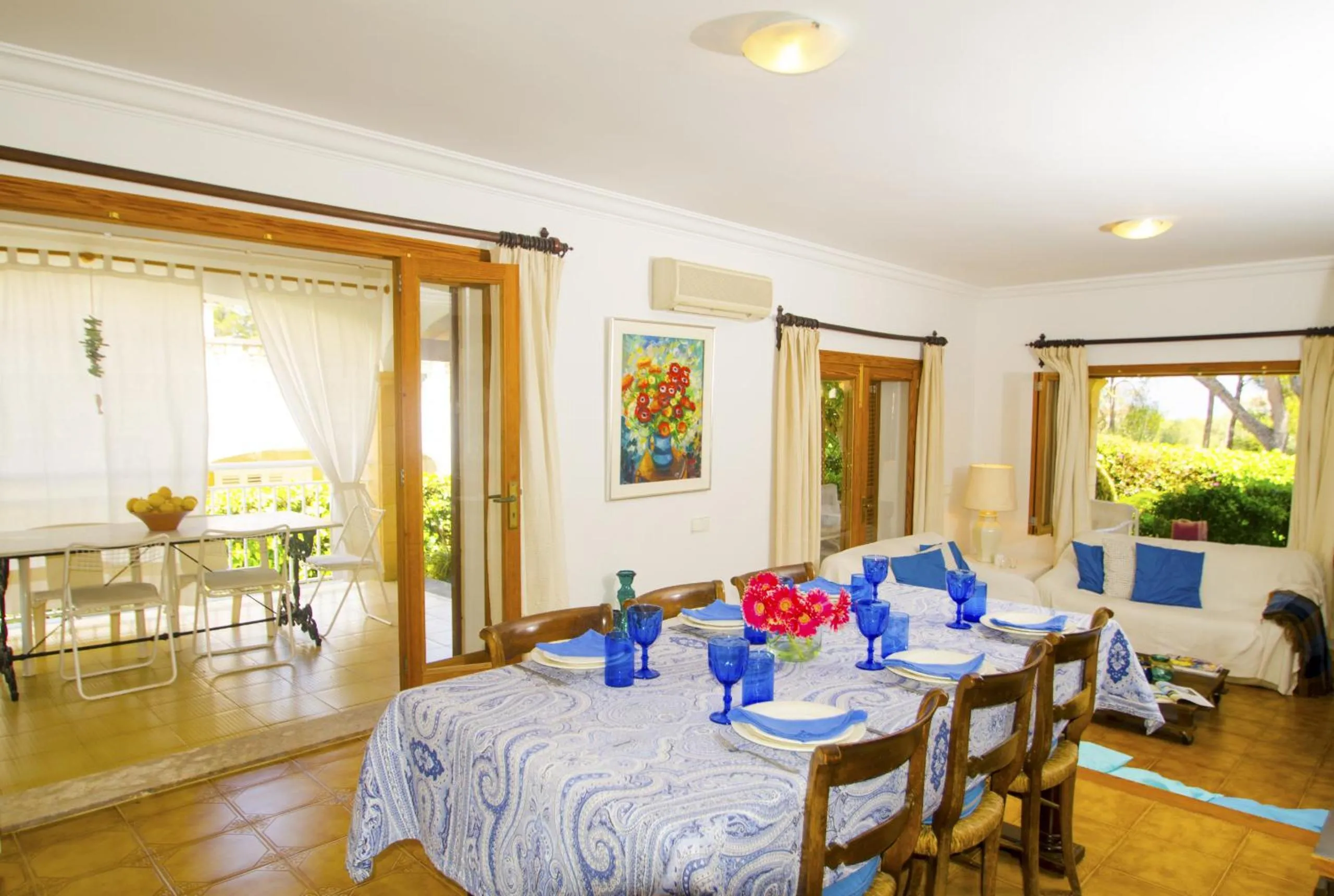 Living room in Villa Camila para 7 junto a playa de Sant Pere