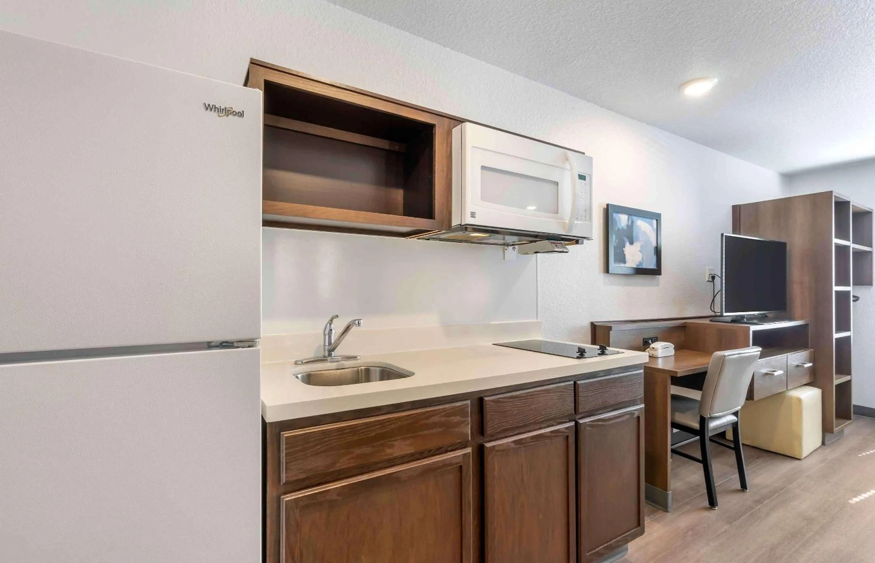 Bedroom in Extended Stay America Select Suites - Clearwater