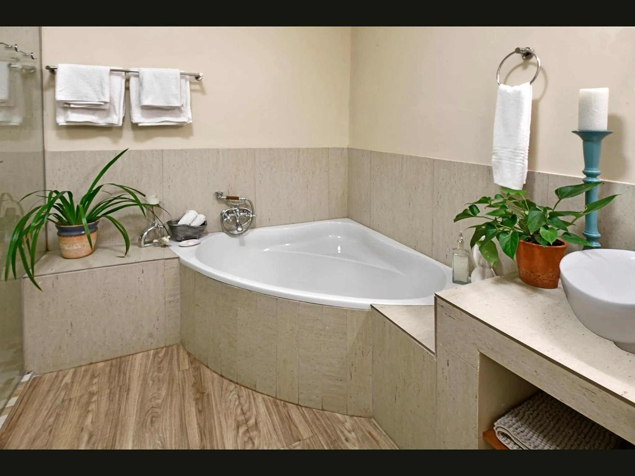 Hot Tub in Petit & Grande Plaisir luxury self-catering