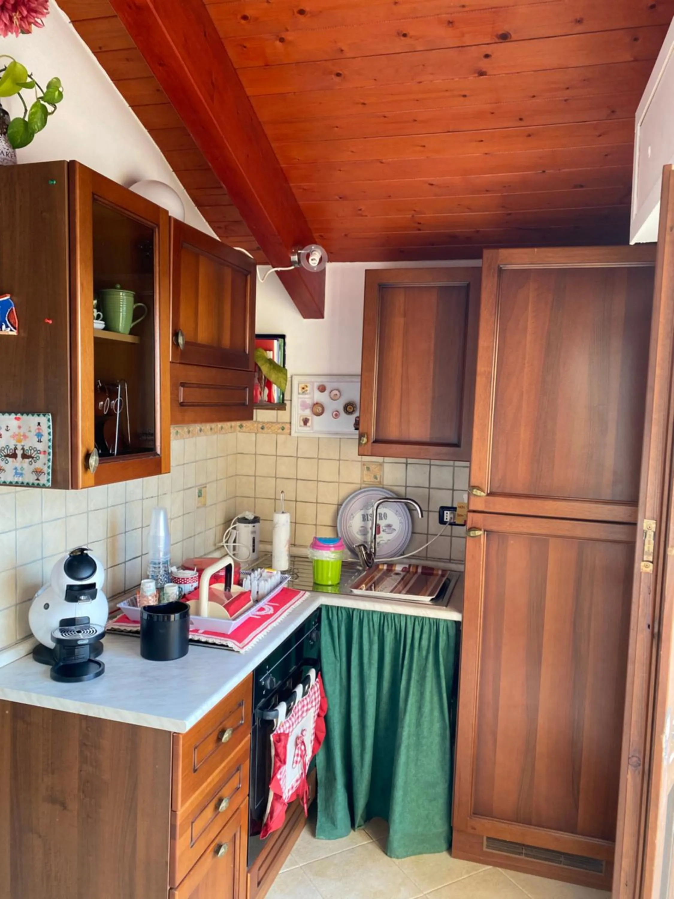 Kitchen or kitchenette in B&B Su Canistreddu