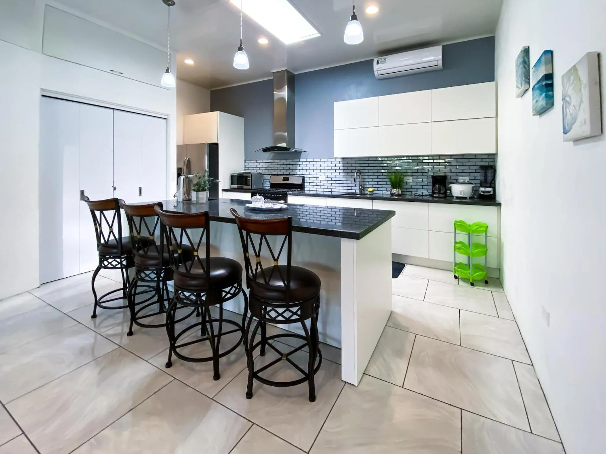 Kitchen or kitchenette in Hotel Cabinas el Tecal