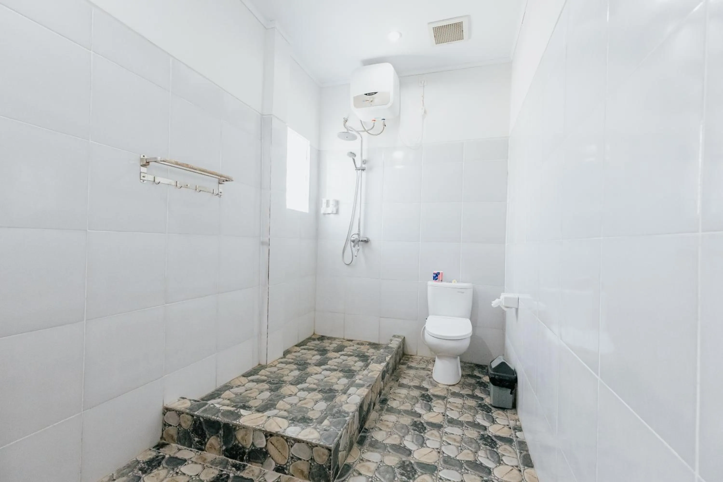 Shower in Ocean Villa Dive Resort - Tulamben