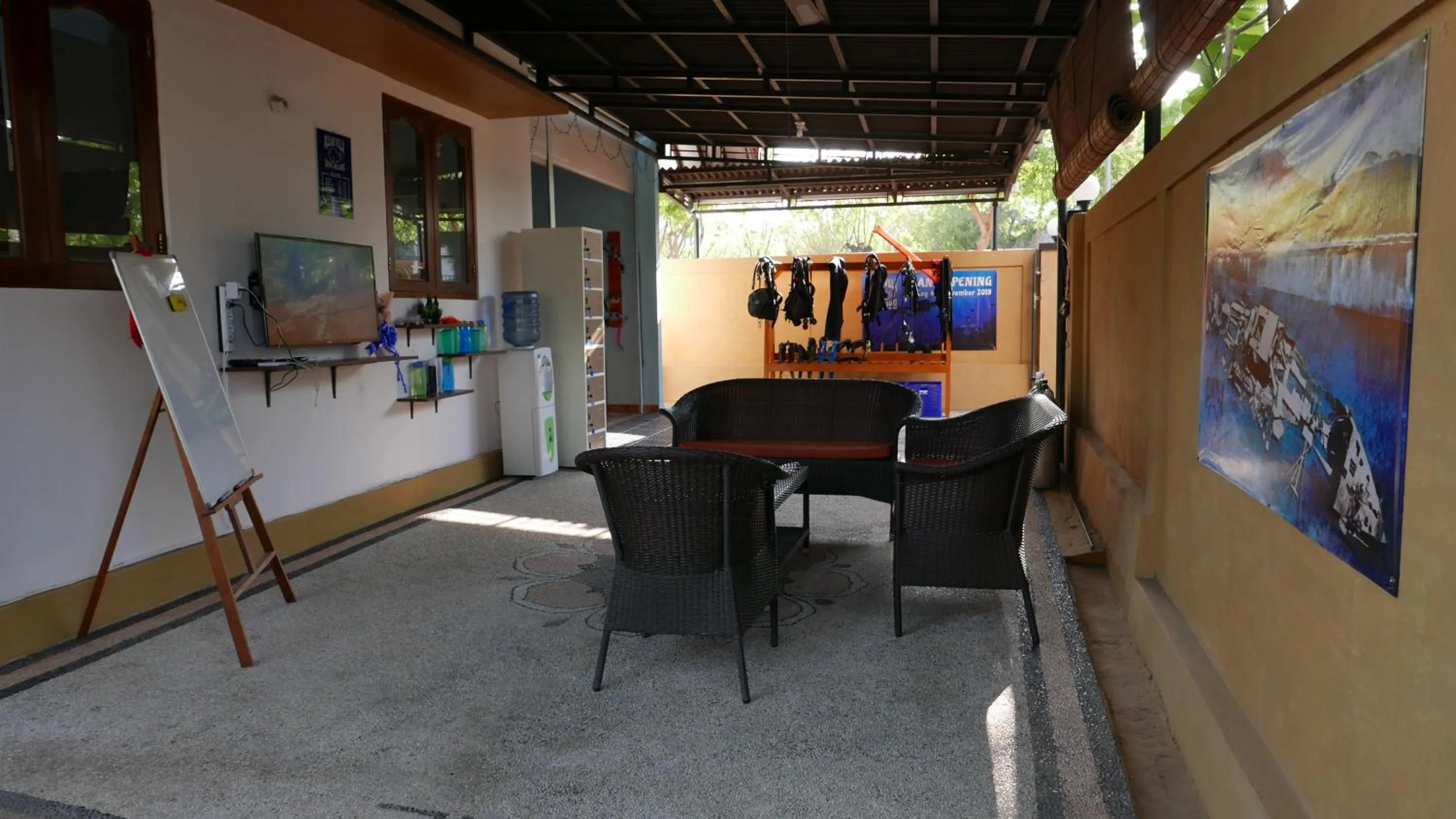 TV and multimedia in Ocean Villa Dive Resort - Tulamben