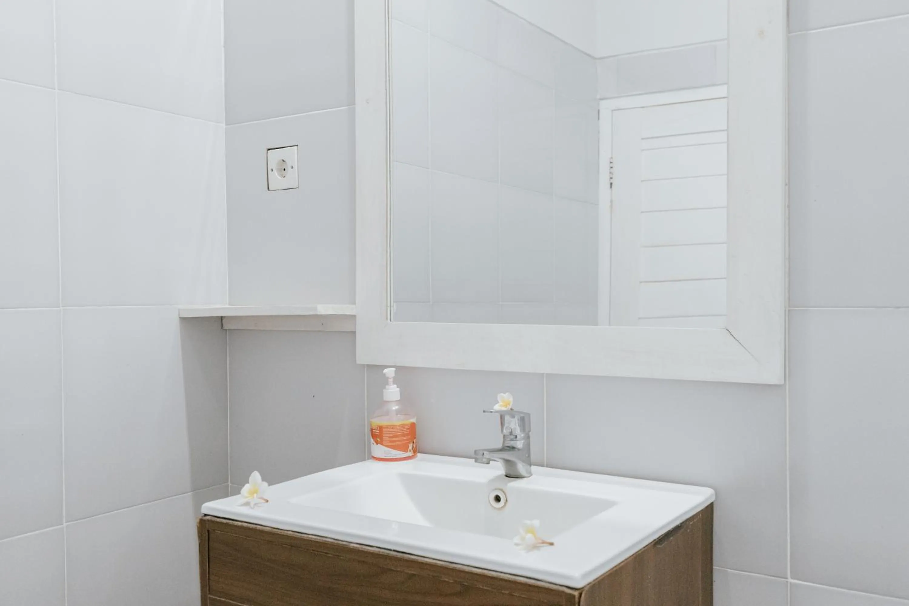 Bathroom in Ocean Villa Dive Resort - Tulamben