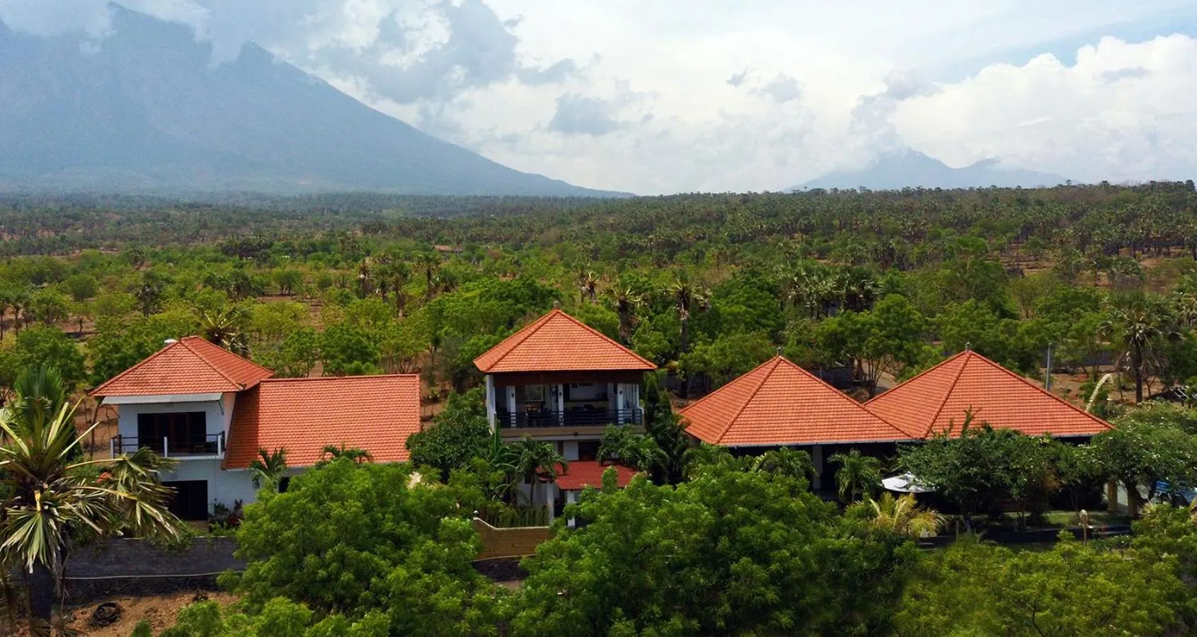 Property building in Ocean Villa Dive Resort - Tulamben