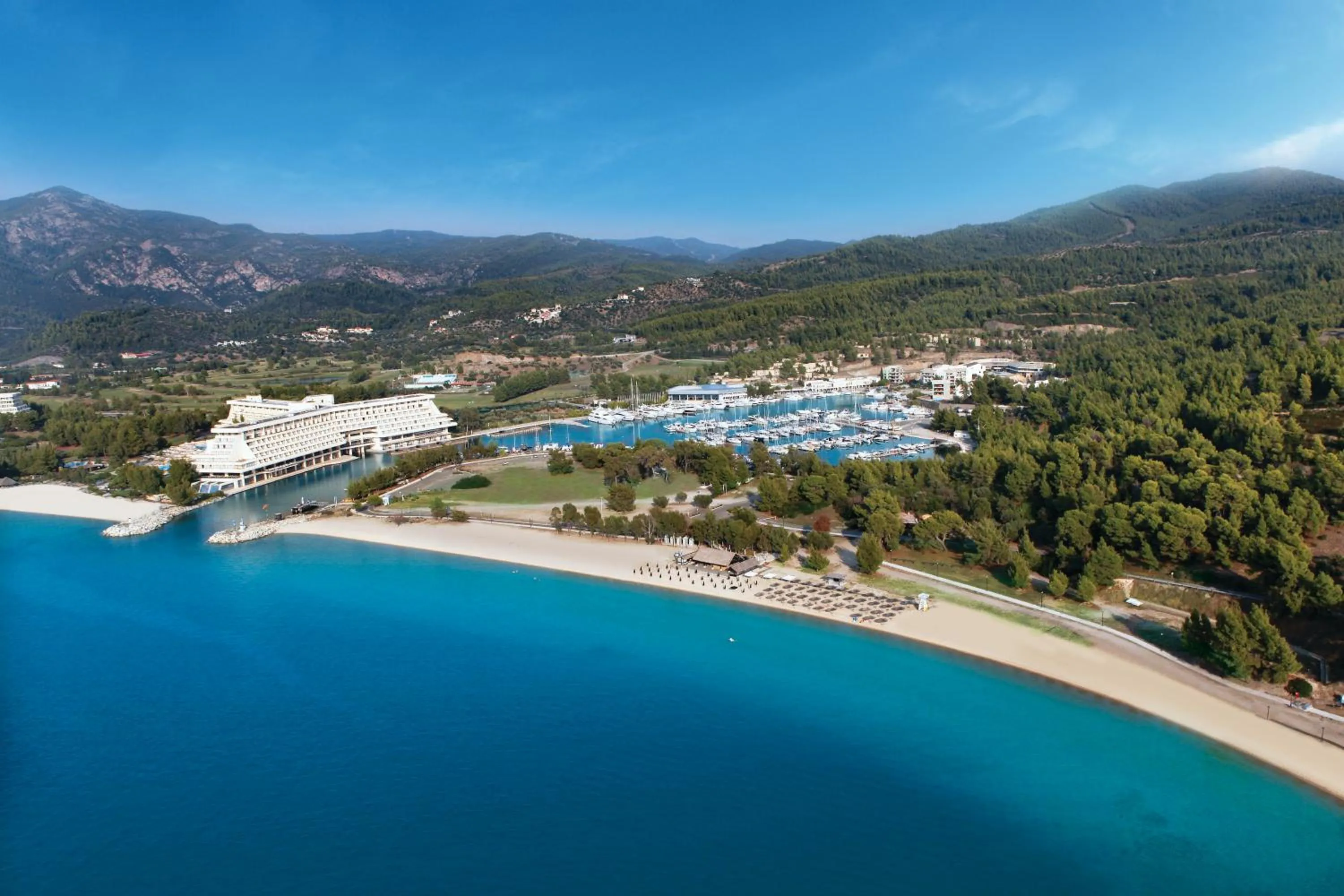 Property building in Porto Carras Meliton