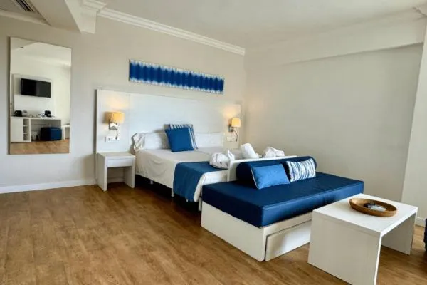 Bedroom, Bed in Cabot Pollensa Park Spa