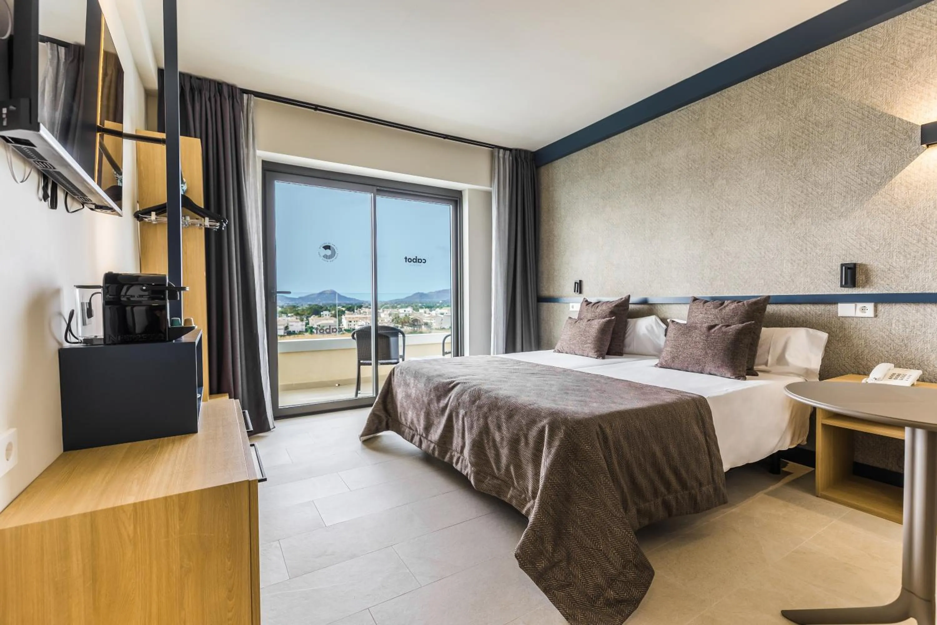 Bed in Cabot Pollensa Park Spa