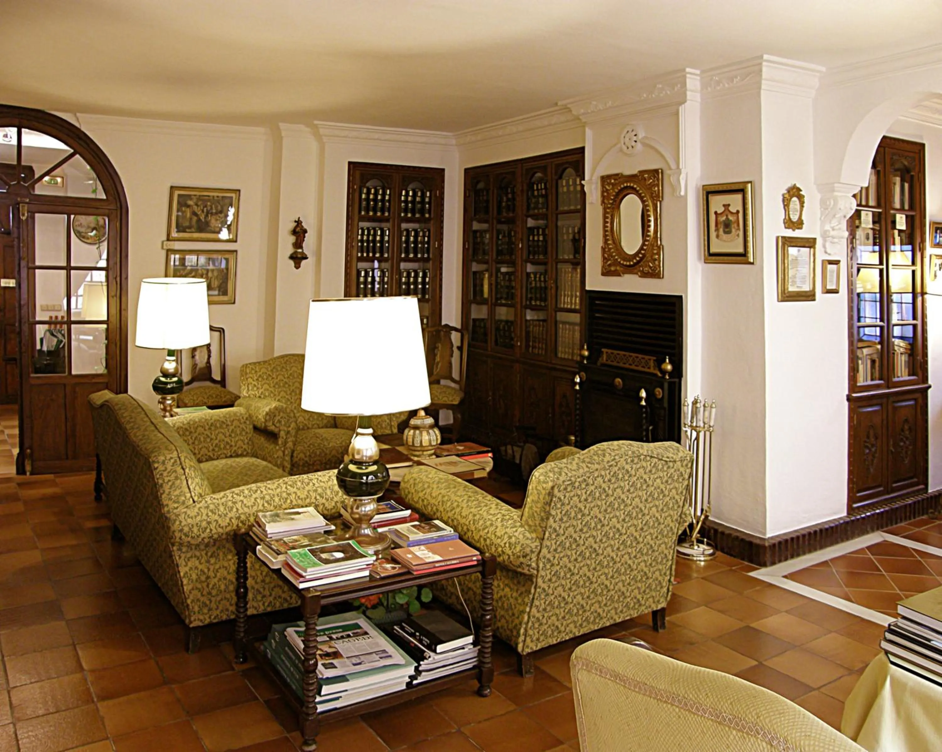 Library in Hotel Soho Boutique Palacio San Gabriel