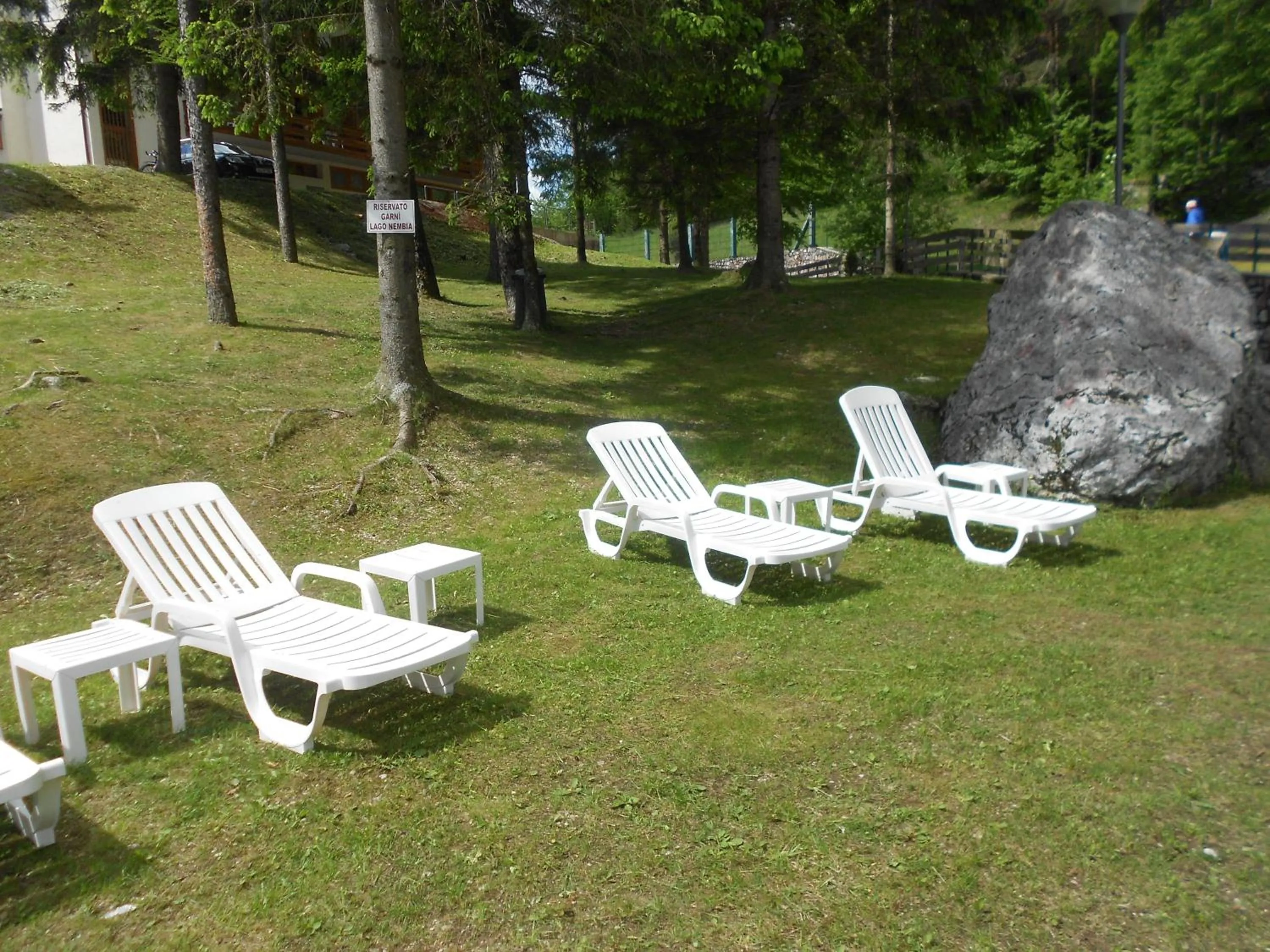 Garden in Garni Lago Nembia