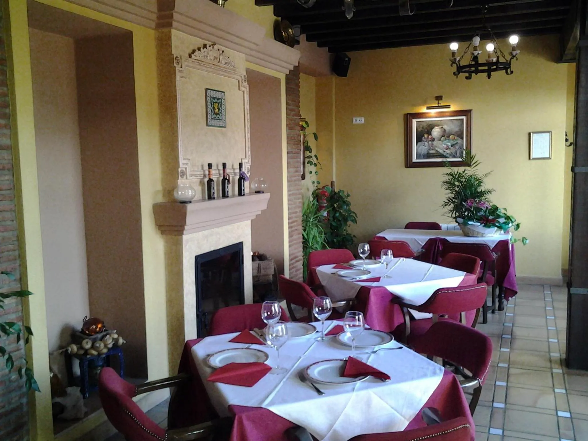 Restaurant/places to eat in Casa Grande de El Burgo