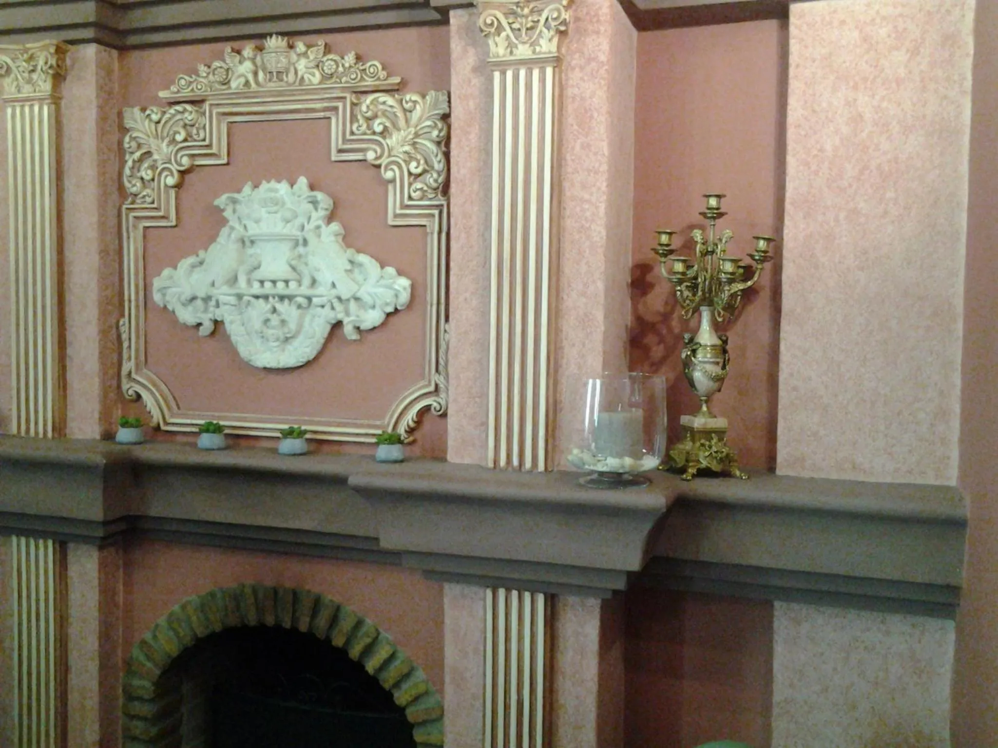 Decorative detail in Casa Grande de El Burgo