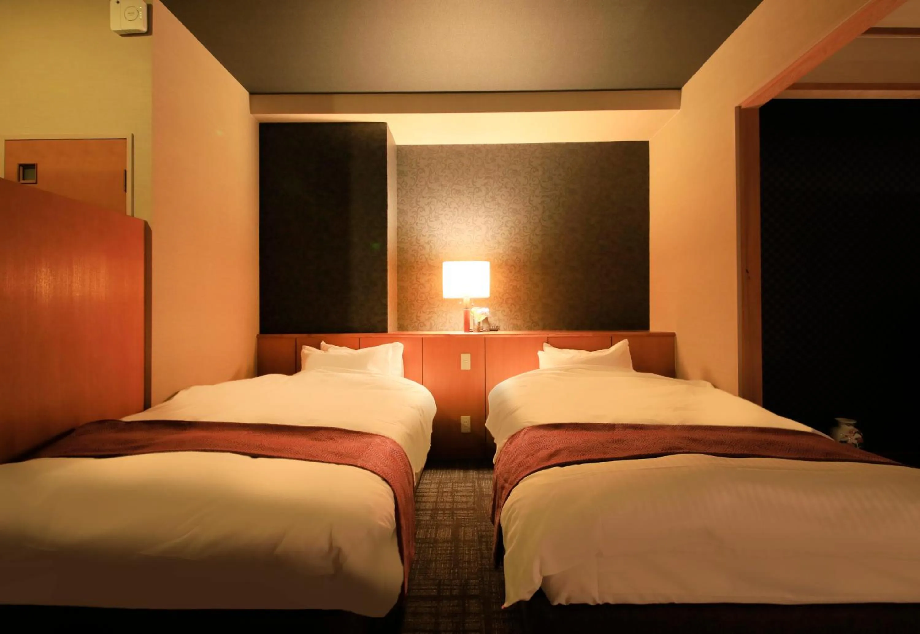 Photo of the whole room, Bed in Hotel Kamogawaso