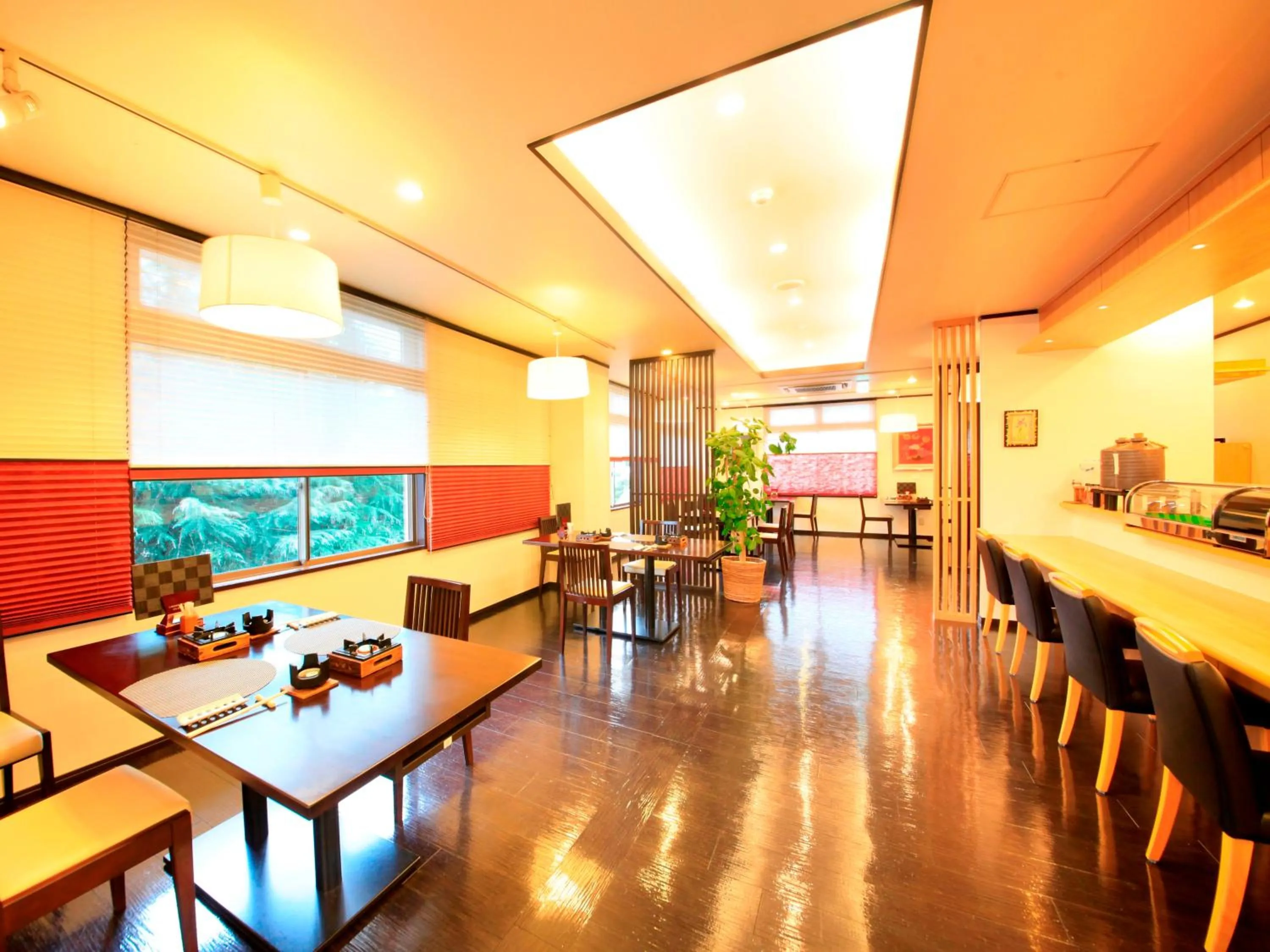 Restaurant/places to eat in Hotel Kamogawaso