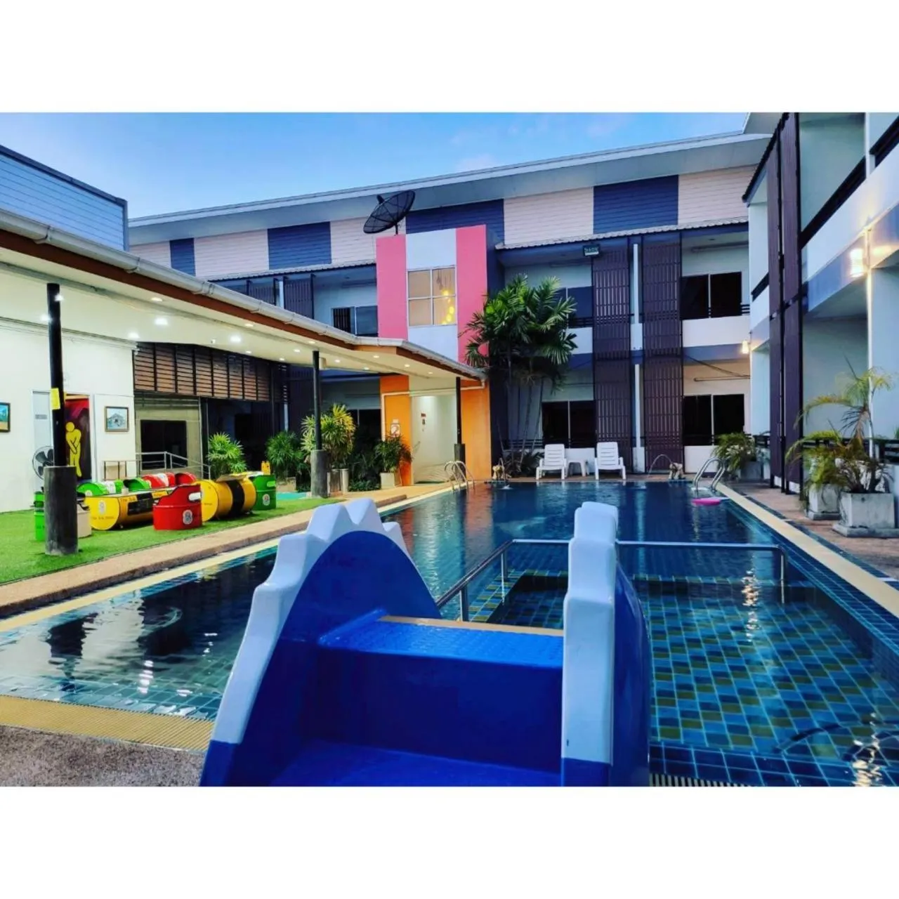 Area and facilities in The S.G Hotel