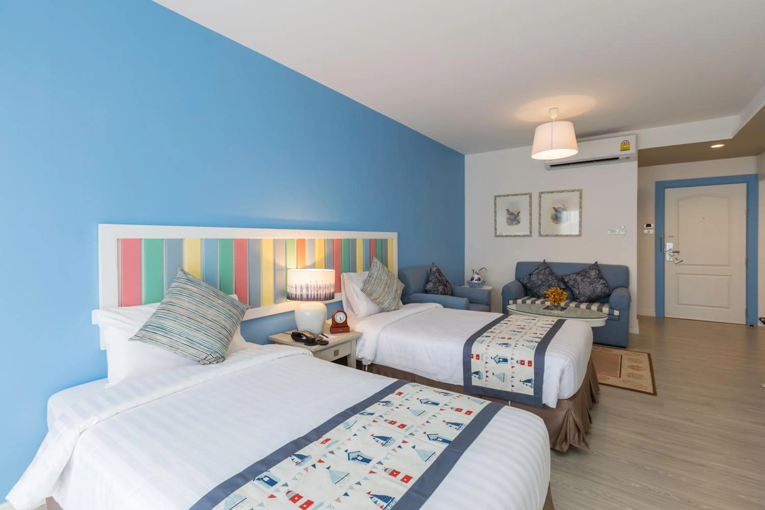 Bed in Somewhere Koh Sichang