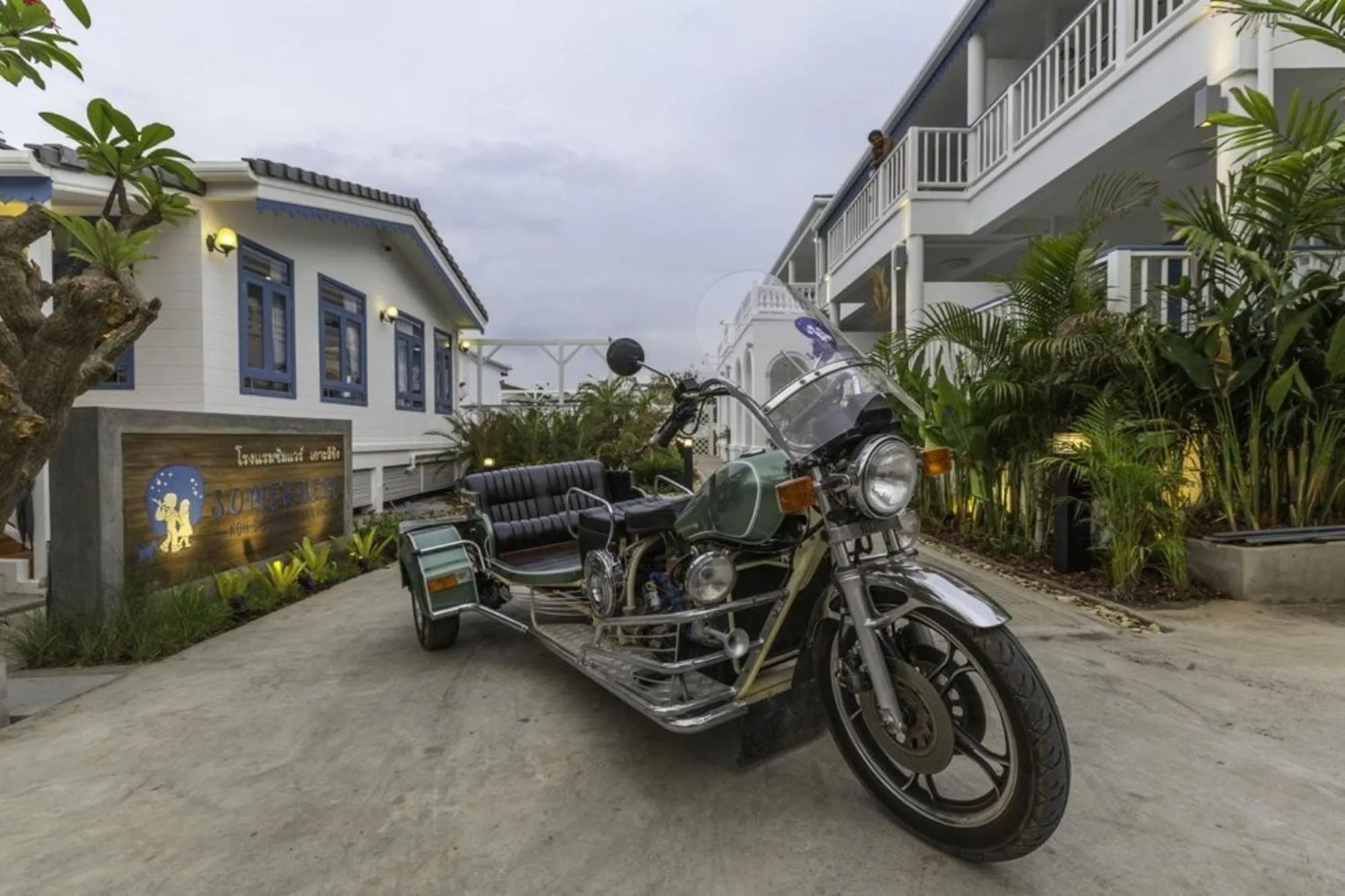 Property building in Somewhere Koh Sichang