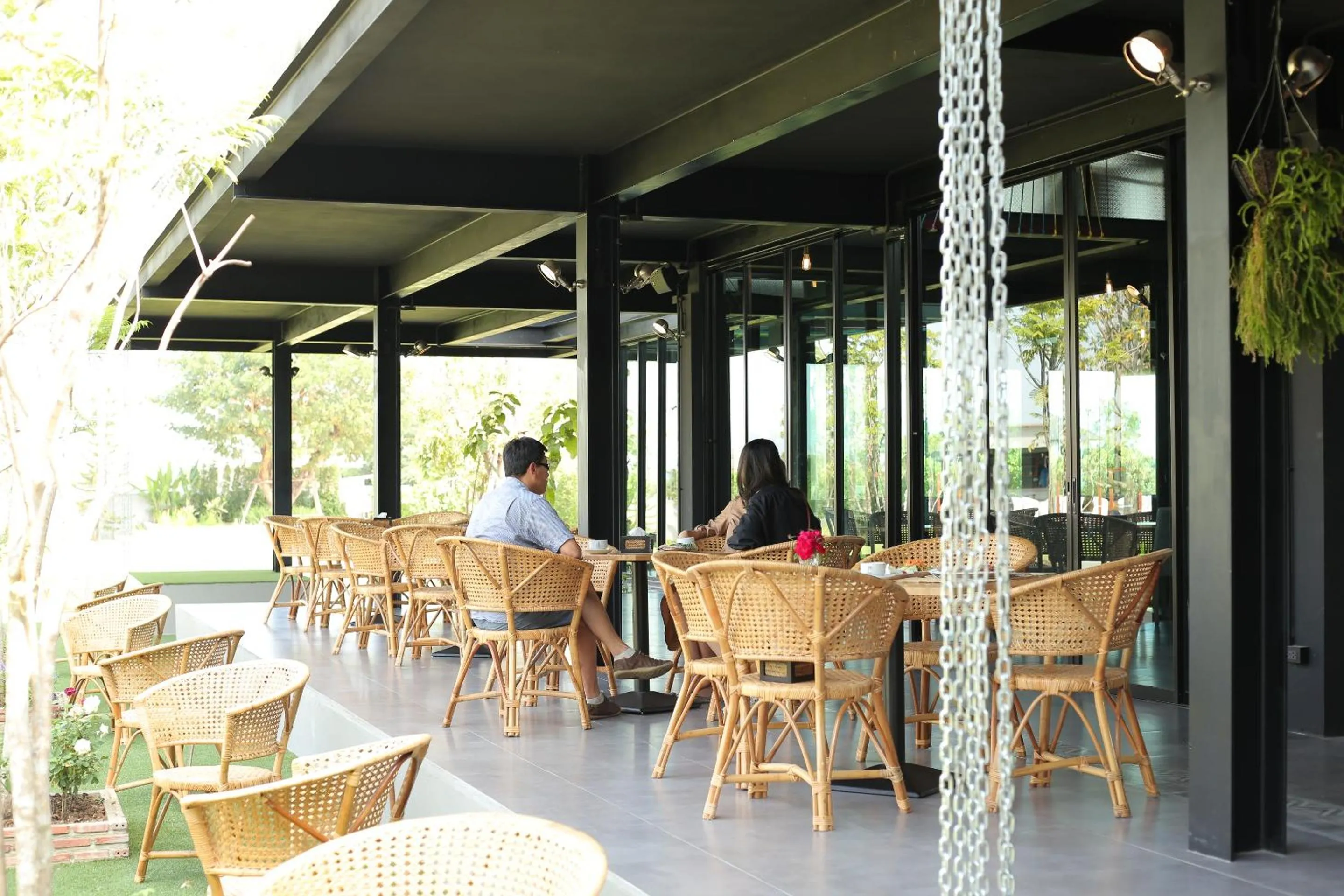 Restaurant/places to eat in Navela Hotel & Convention