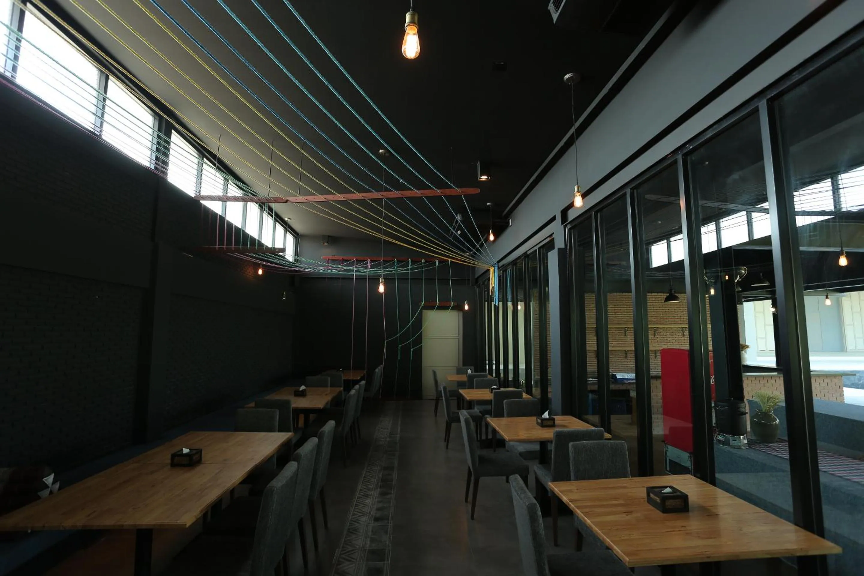 Restaurant/places to eat in Navela Hotel & Convention