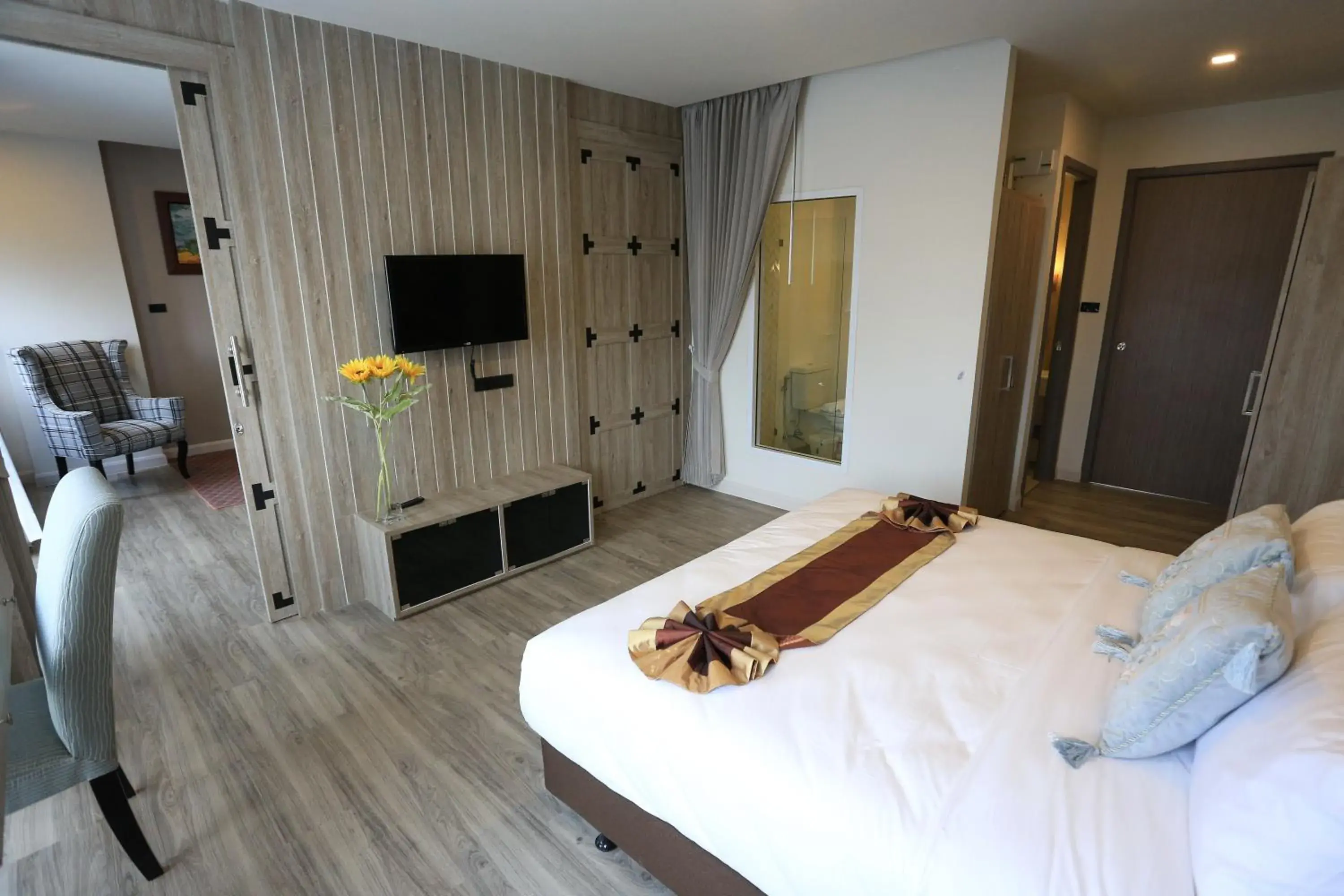 Suite - single occupancy in Bright Hotel Suite - single occupancy in Bright Hotel