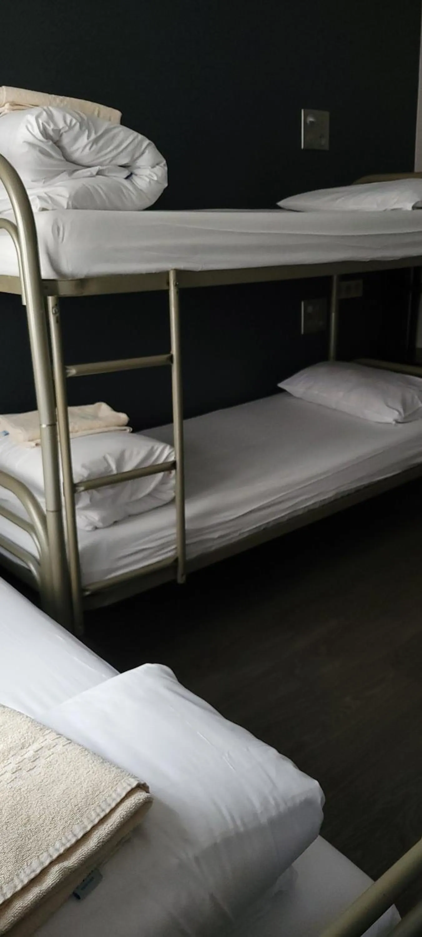 Property building, Bed in Plug inn Montmartre by Hiphophostels