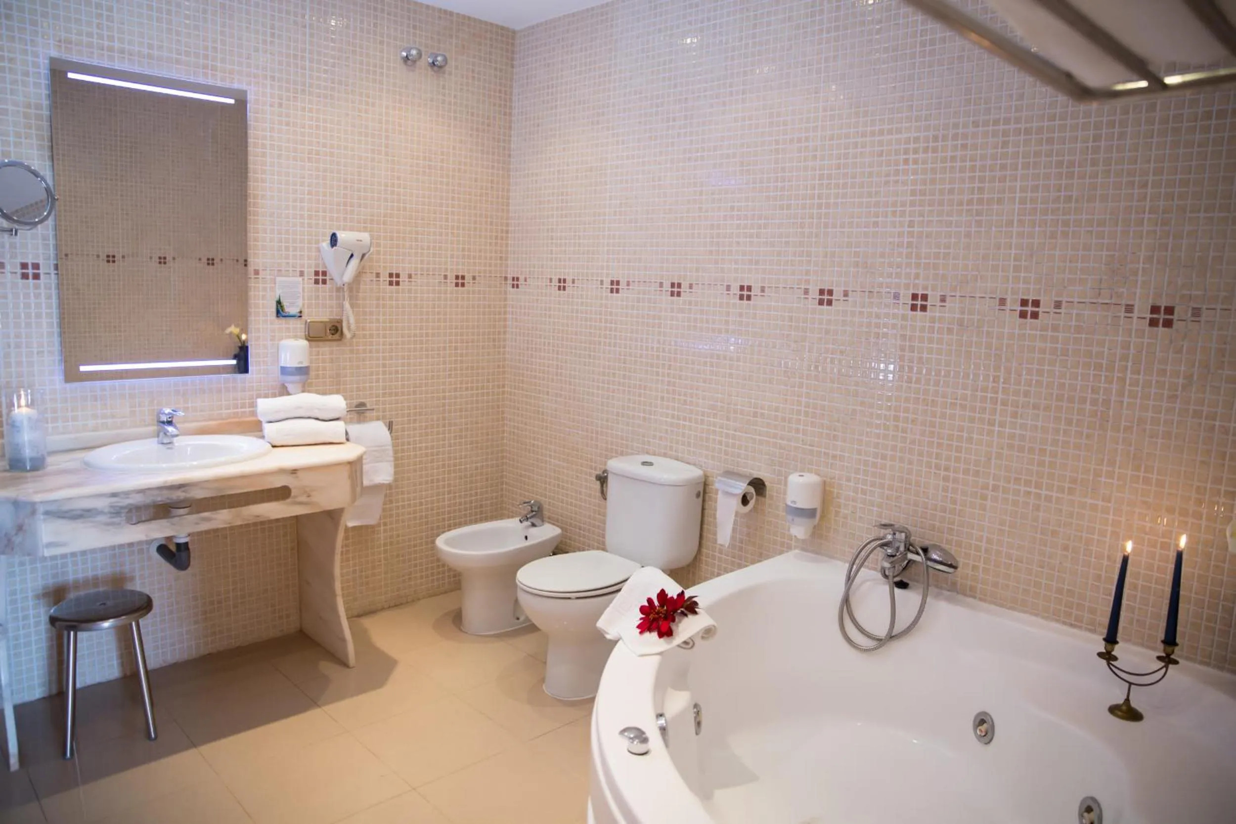 Shower in Hotel Noguera El Albir