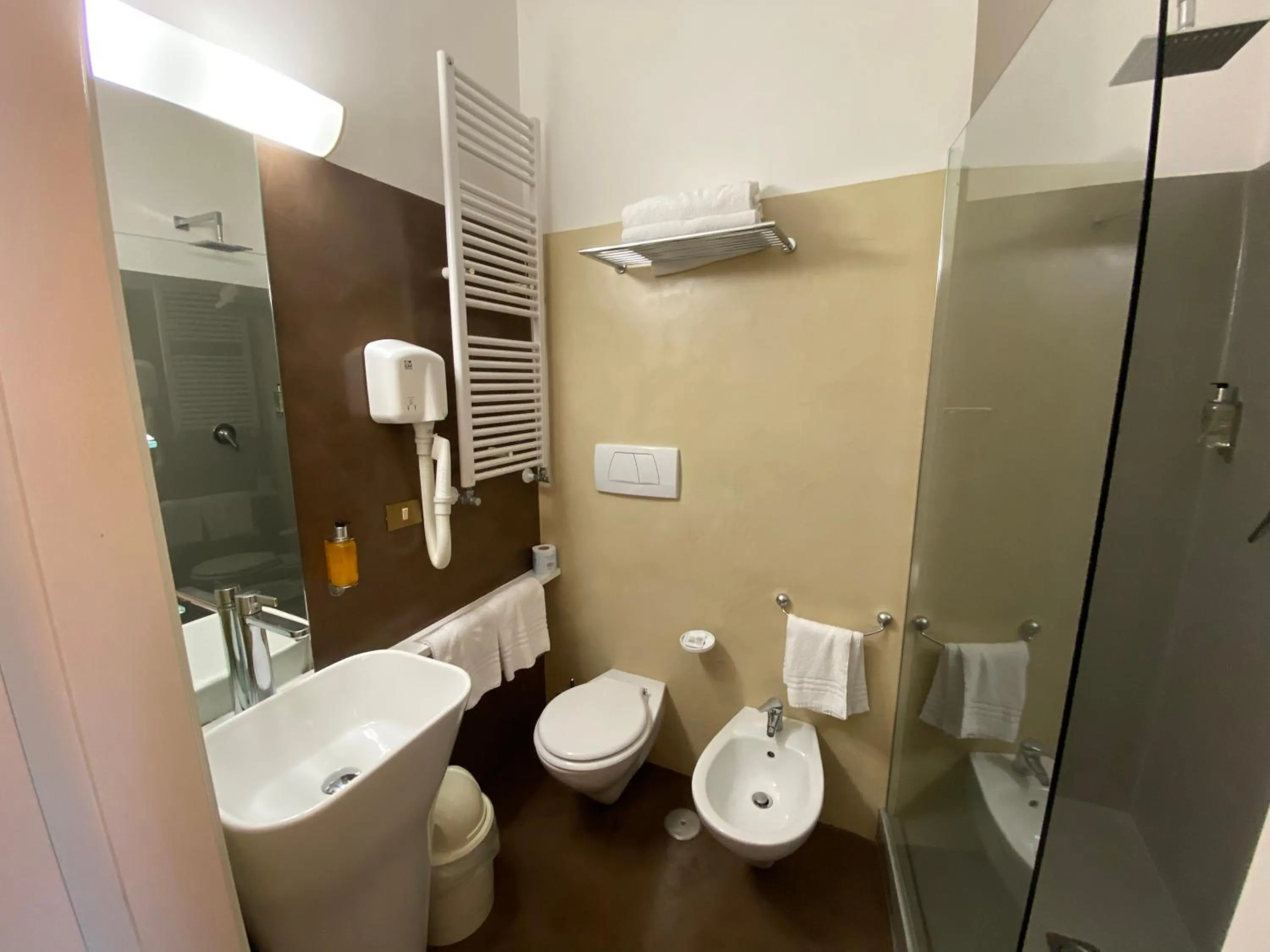 Bathroom in Basilica Hotel