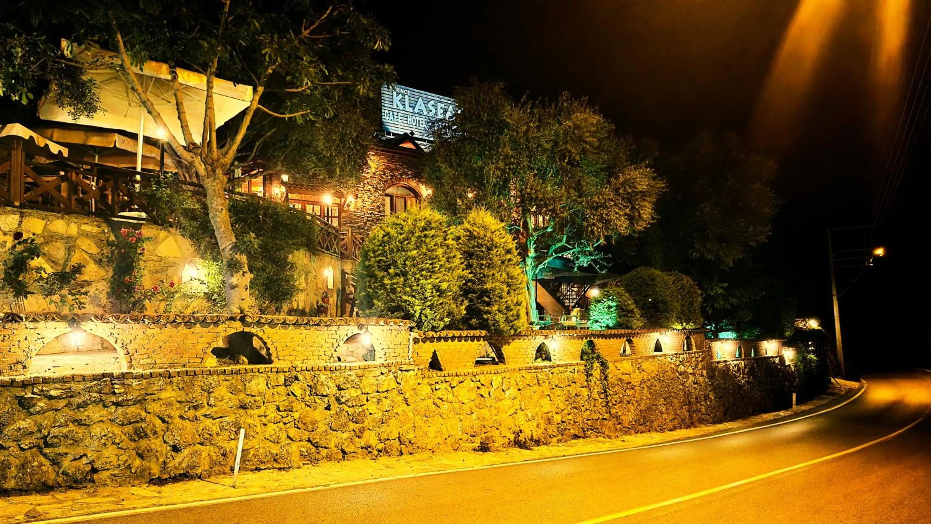 Property building in Şirince Klaseas Hotel&Restaurant