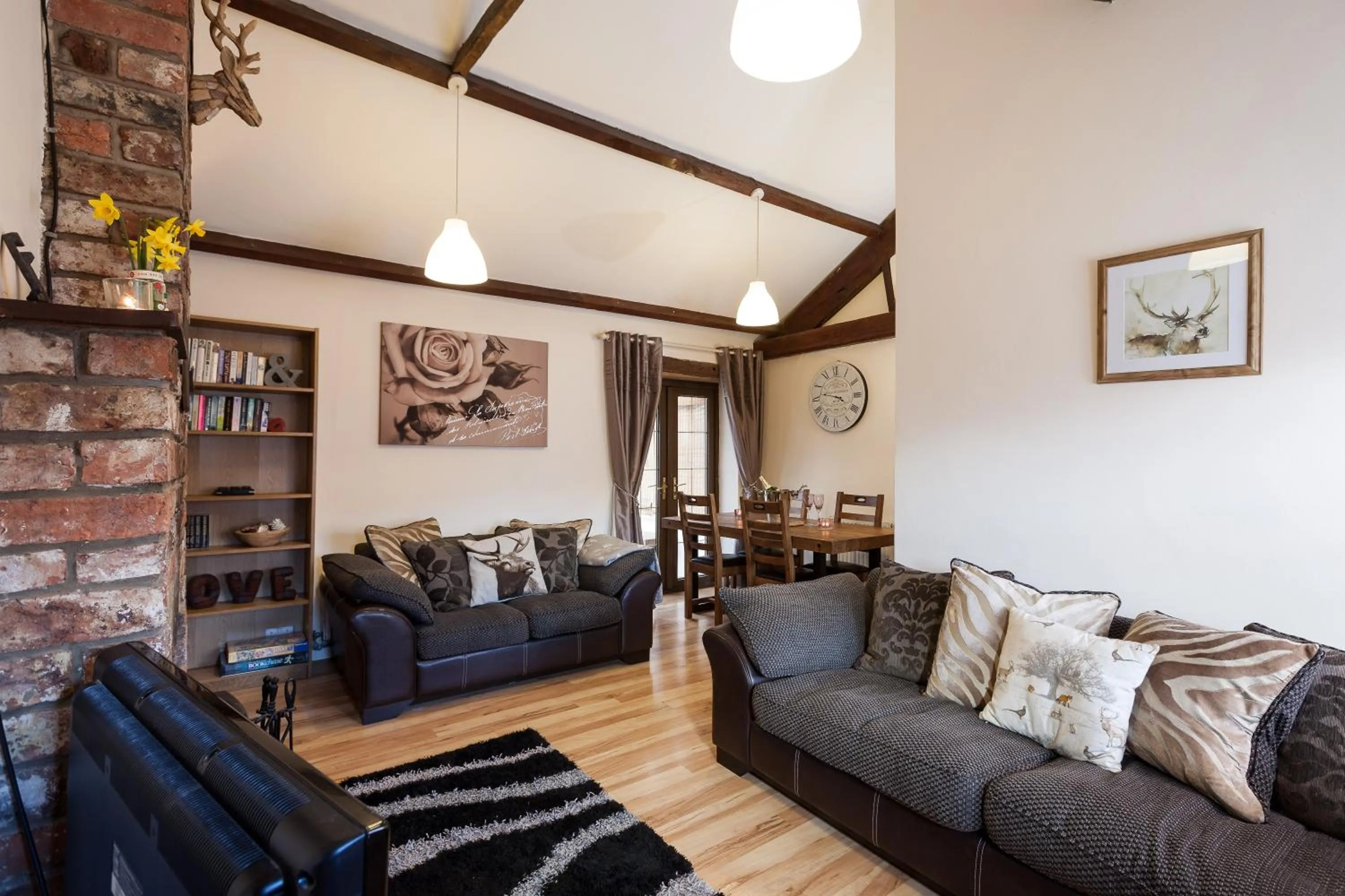 Photo of the whole room in Skipbridge Farm Cottages