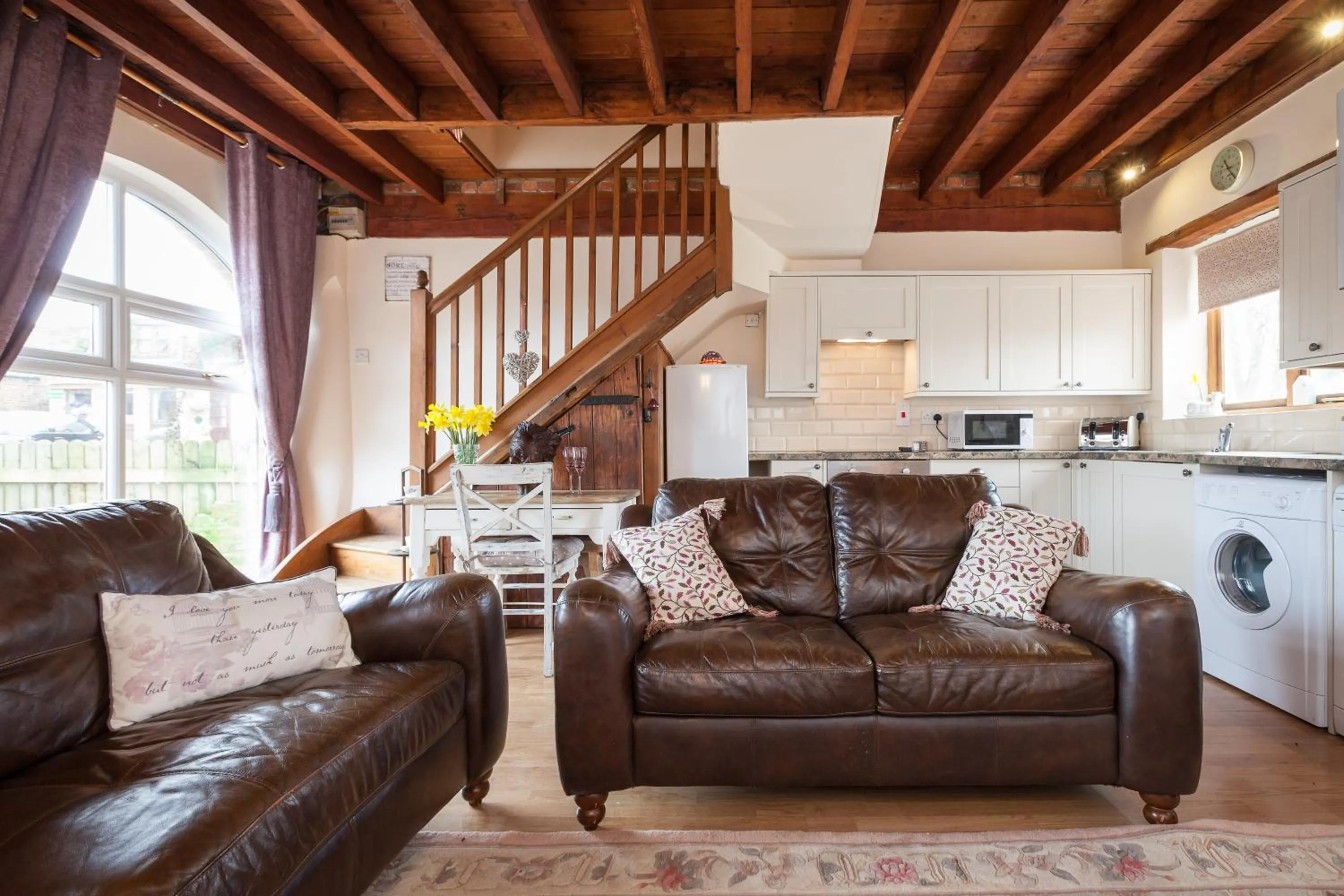 Photo of the whole room in Skipbridge Farm Cottages