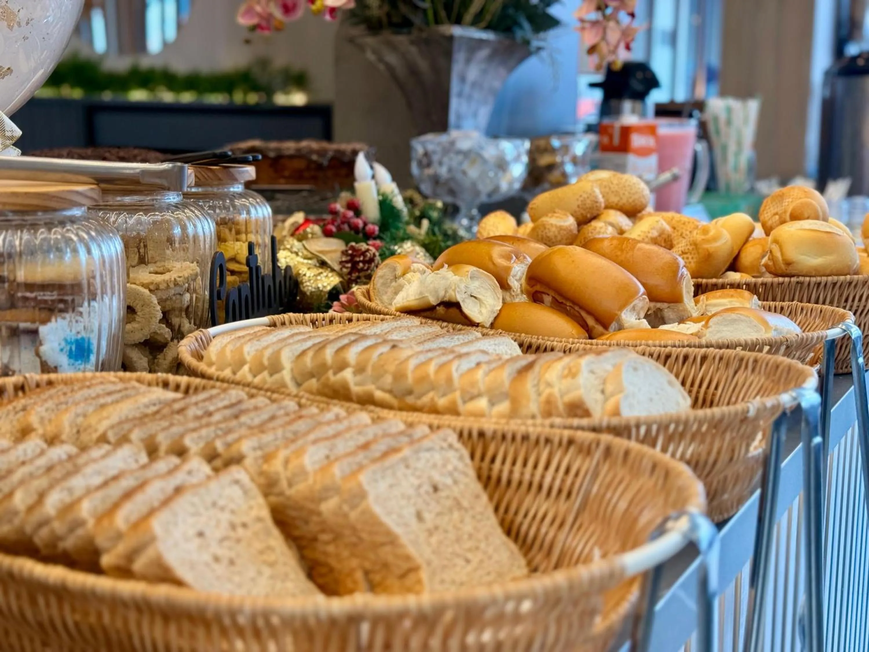 Restaurant/places to eat in Pousada Duas Ilhas