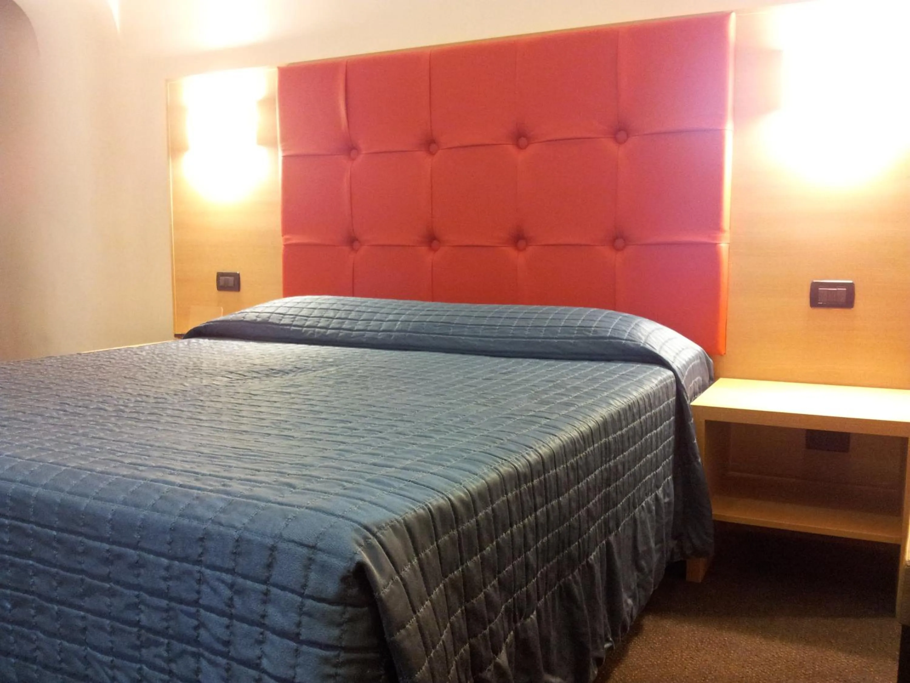 Bedroom, Bed in Residenza Cola Di Rienzo - Suite In Rome