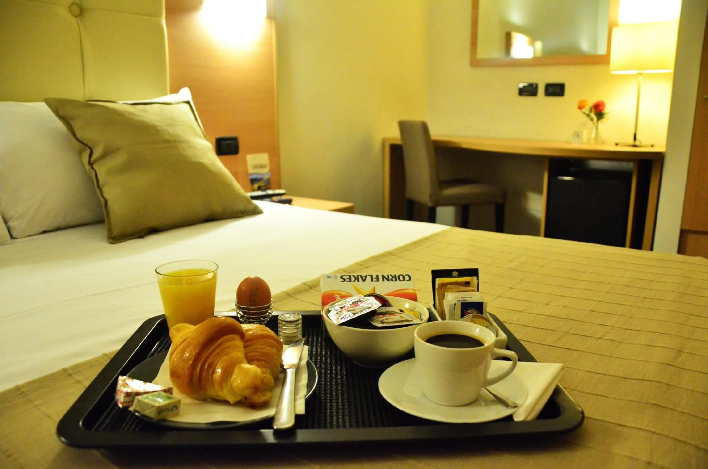 Coffee/tea facilities, Bed in Residenza Cola Di Rienzo - Suite In Rome