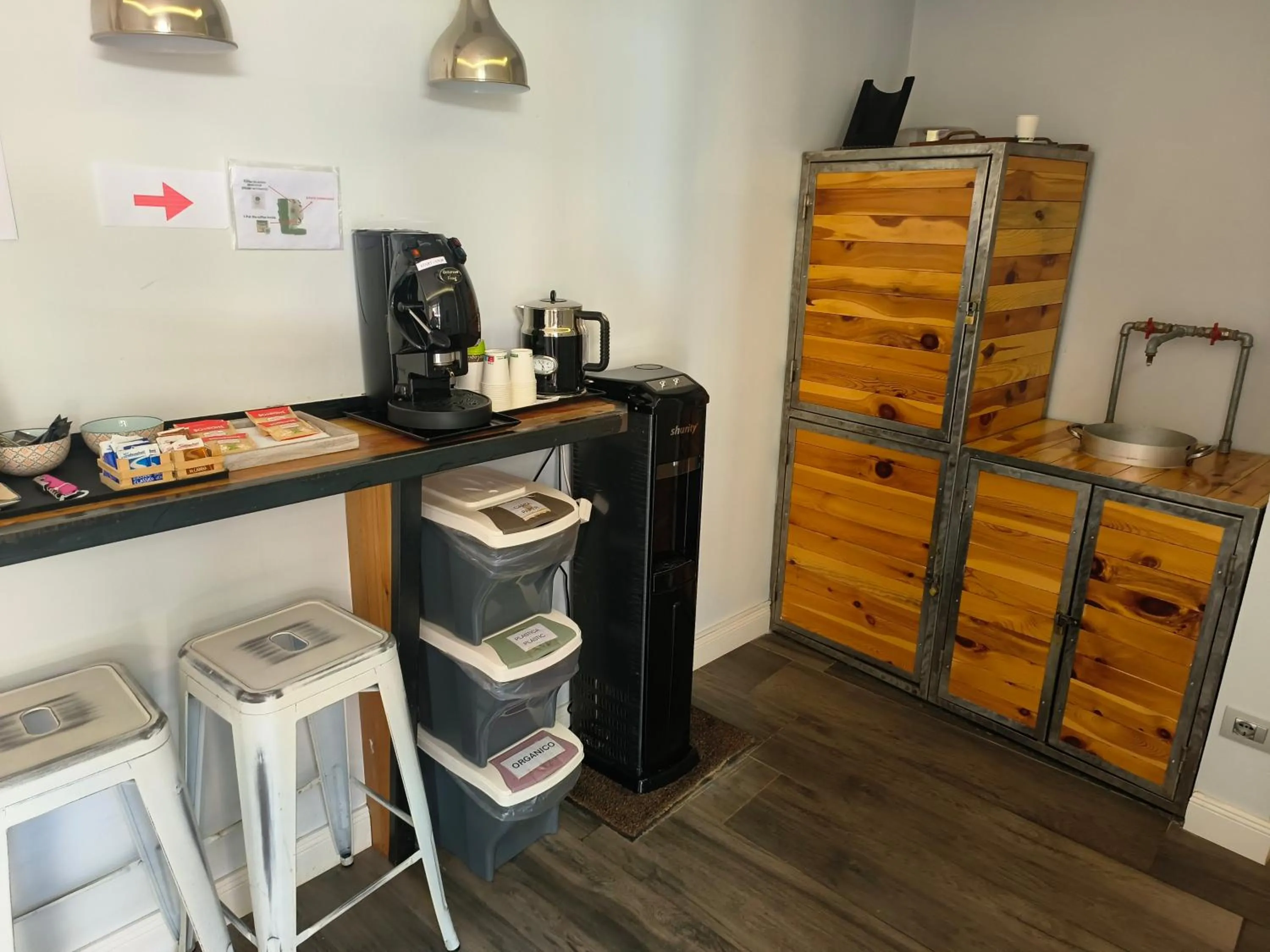 Coffee/tea facilities in Spagna Ave