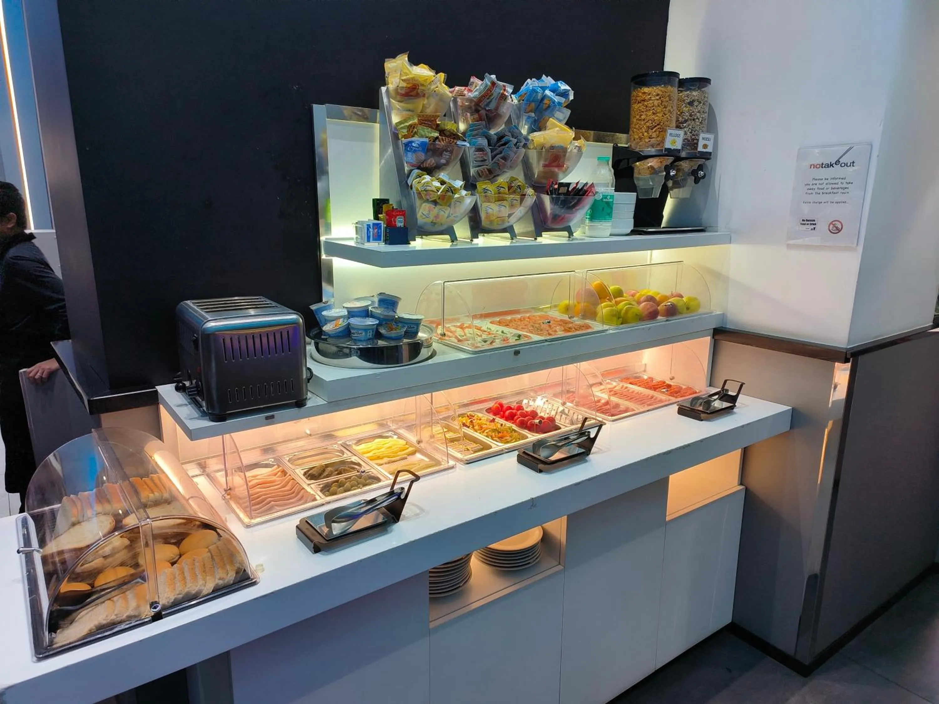 Breakfast in Spagna Ave