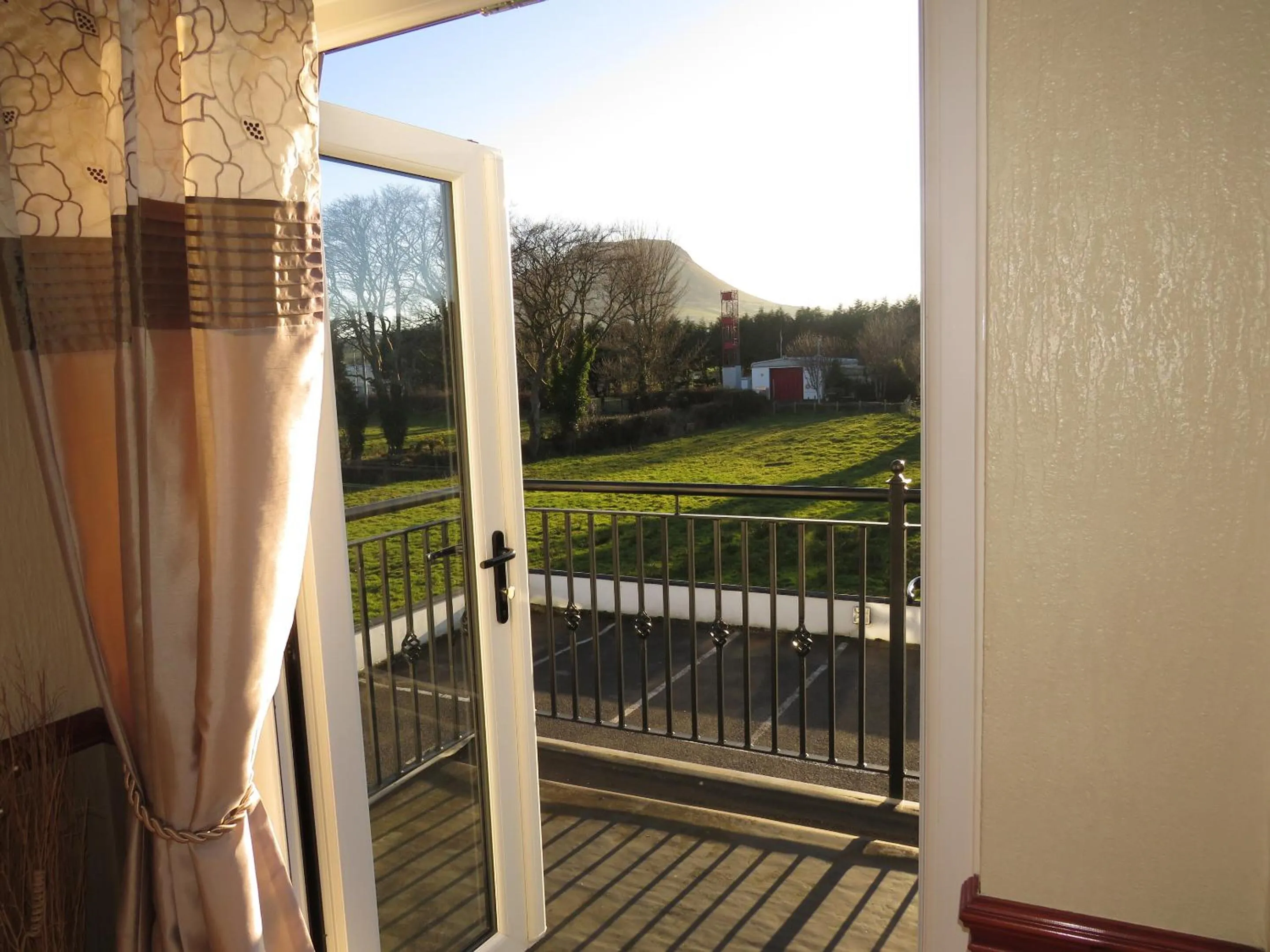 Lobby or reception in Glendale Guestrooms