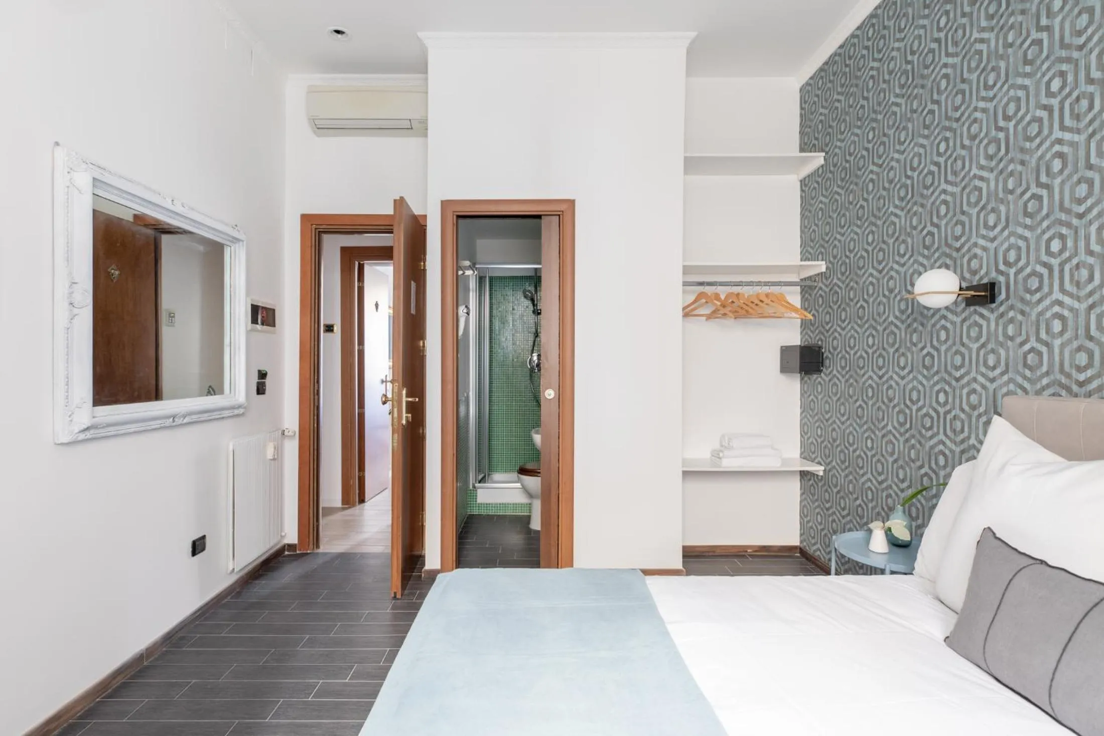 Bed in Residenza Vaticana