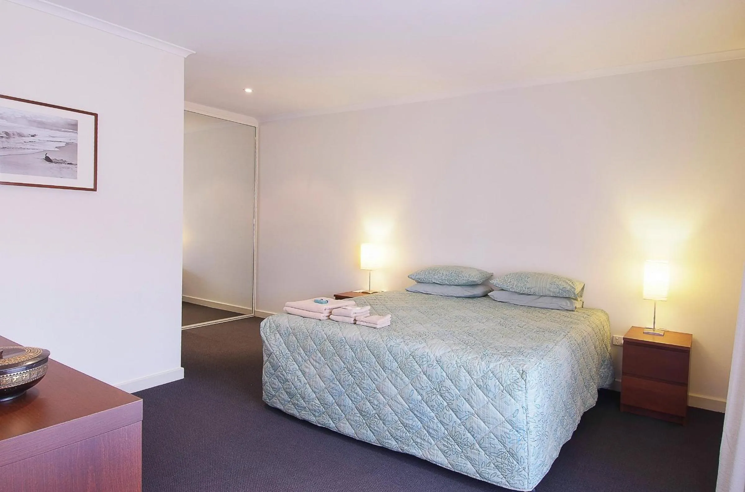 Bedroom, Bed in Standpipe Golf Motor Inn