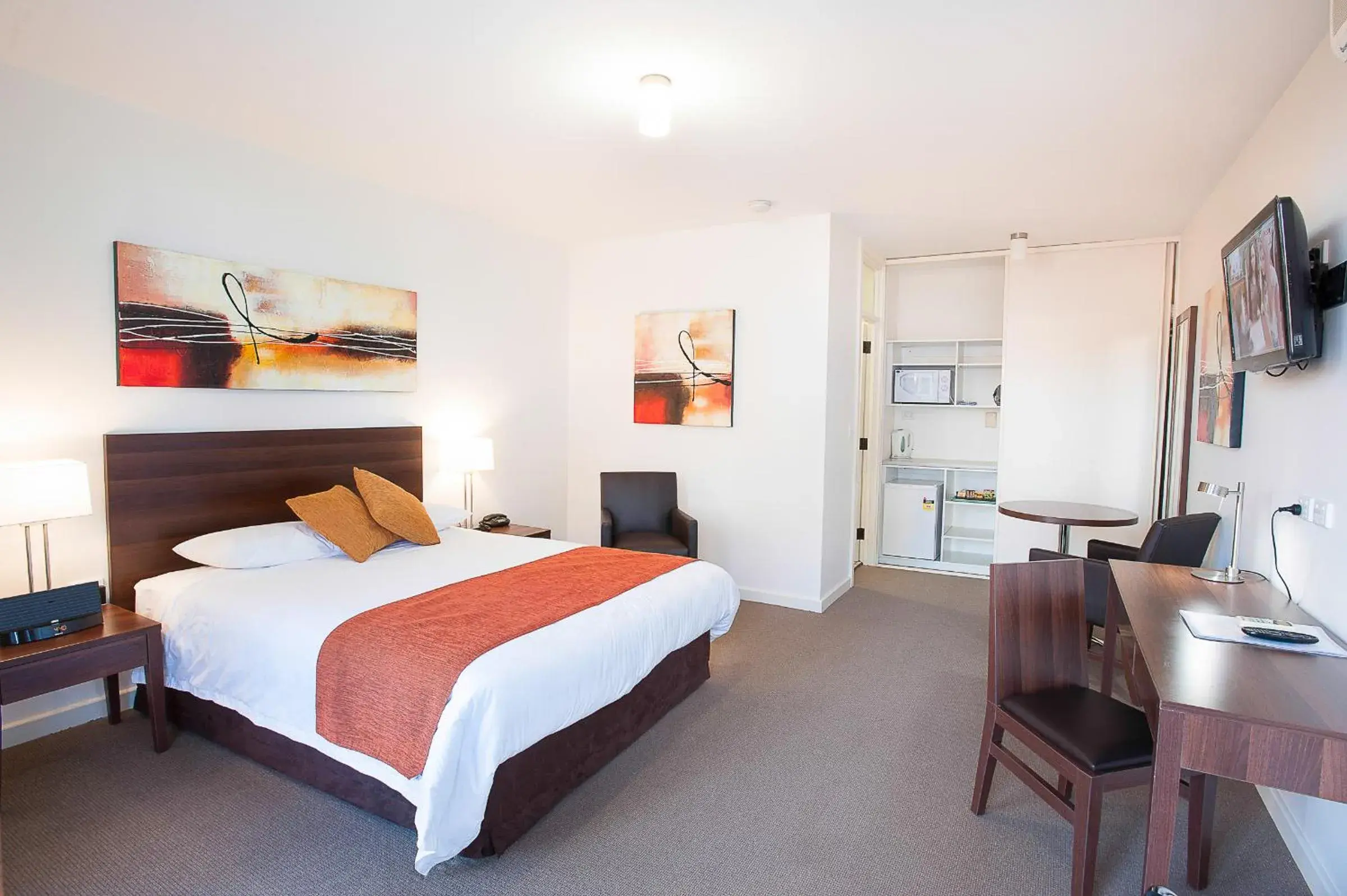 Deluxe Suite in Standpipe Golf Motor Inn Deluxe Suite in Standpipe Golf Motor Inn