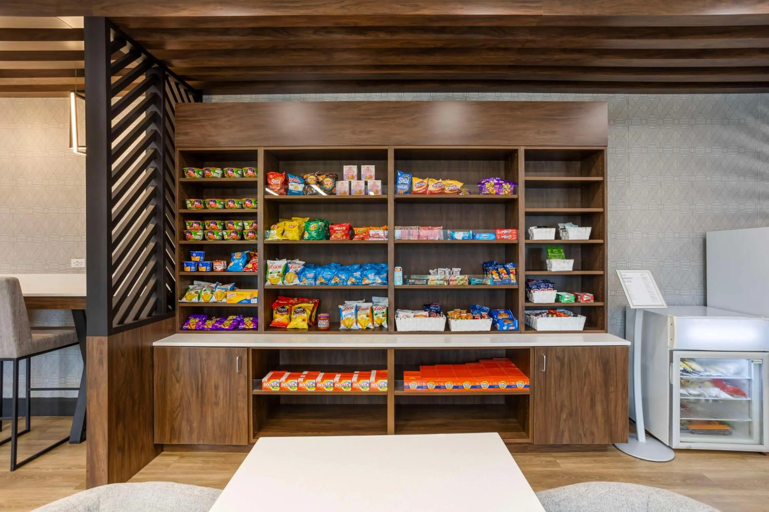 Property building in Best Western Plus Columbia Inn