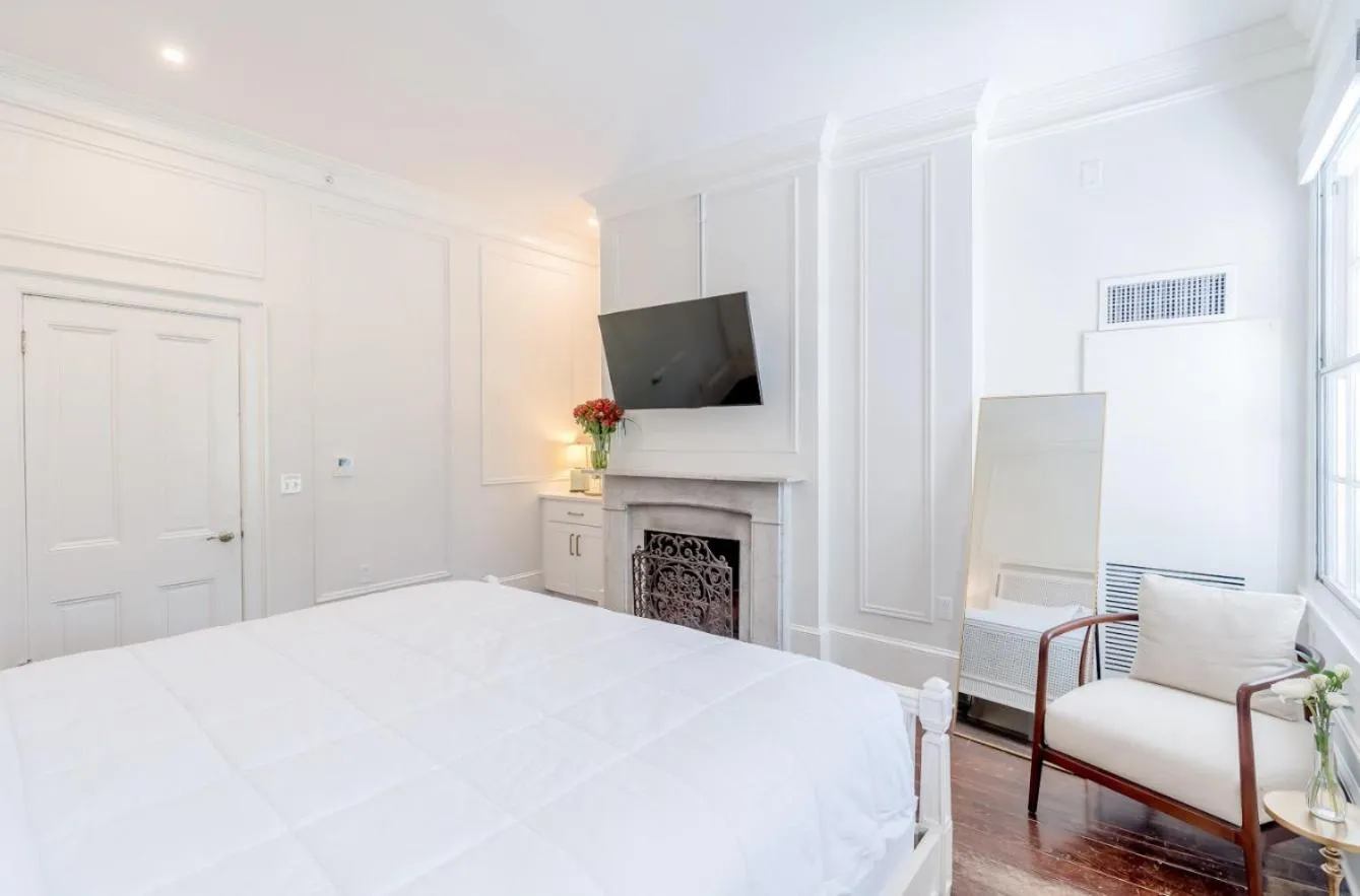 Bed in Kent Island Resort