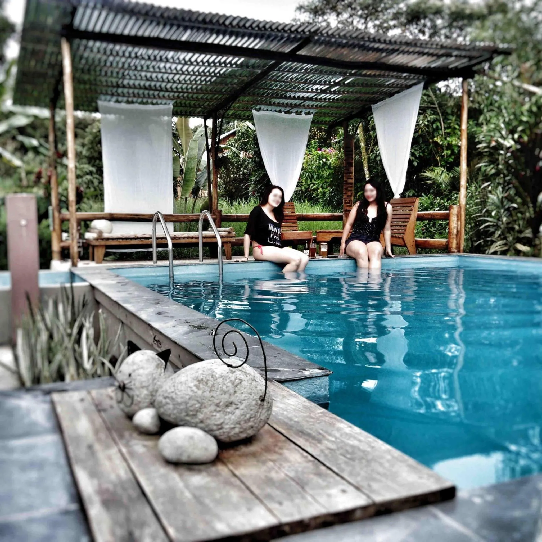 Pool view in La Bicok EcoLodge